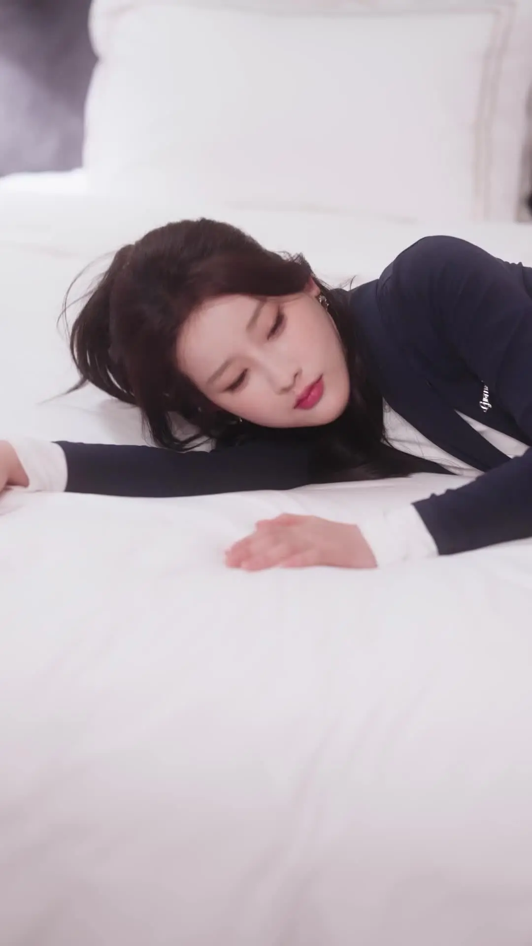 Episode 28 of I Married a Secret Billionaire