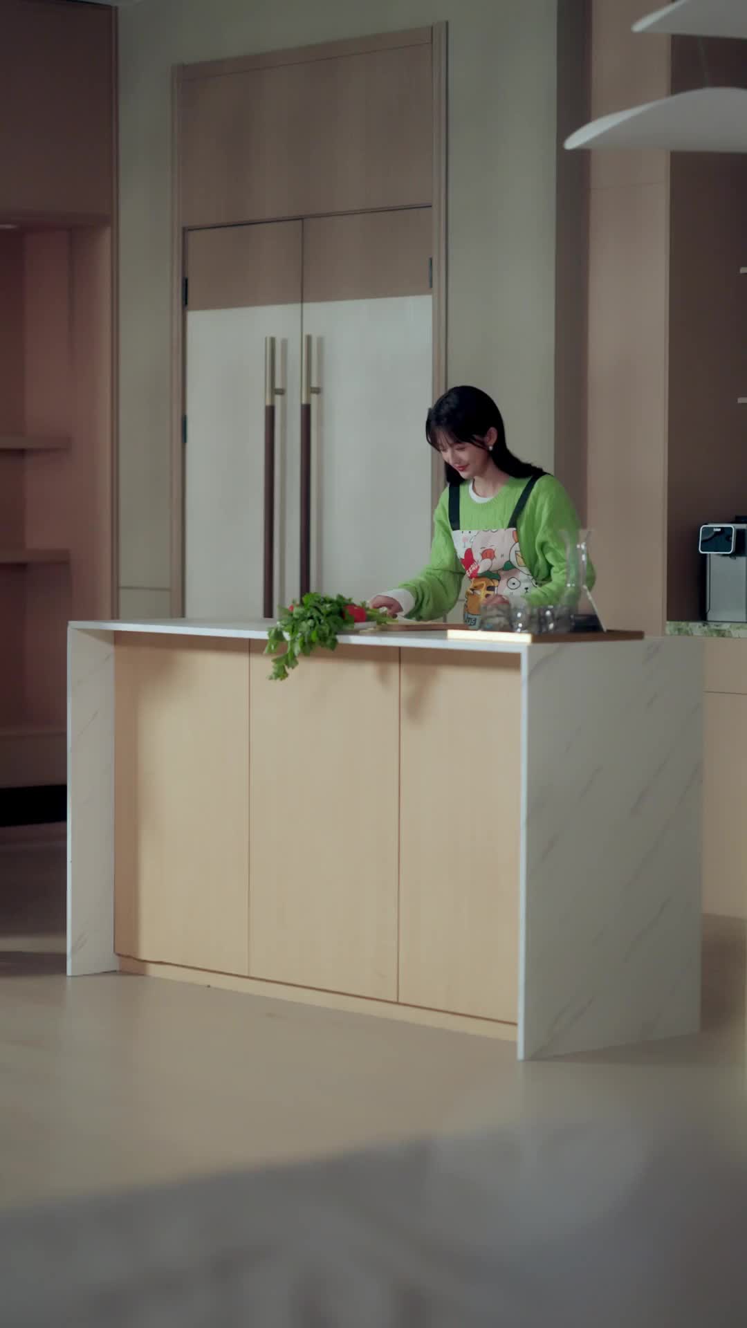 Episode 14 of I Went for Money, Found Love