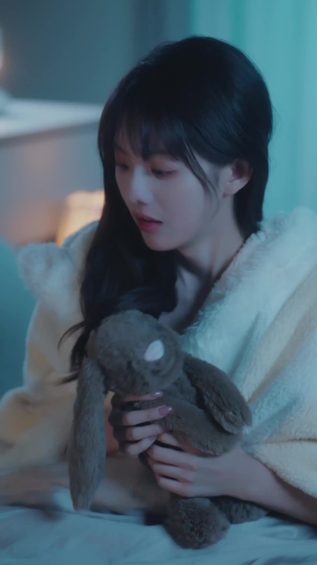 Episode 18 of I Went for Money, Found Love