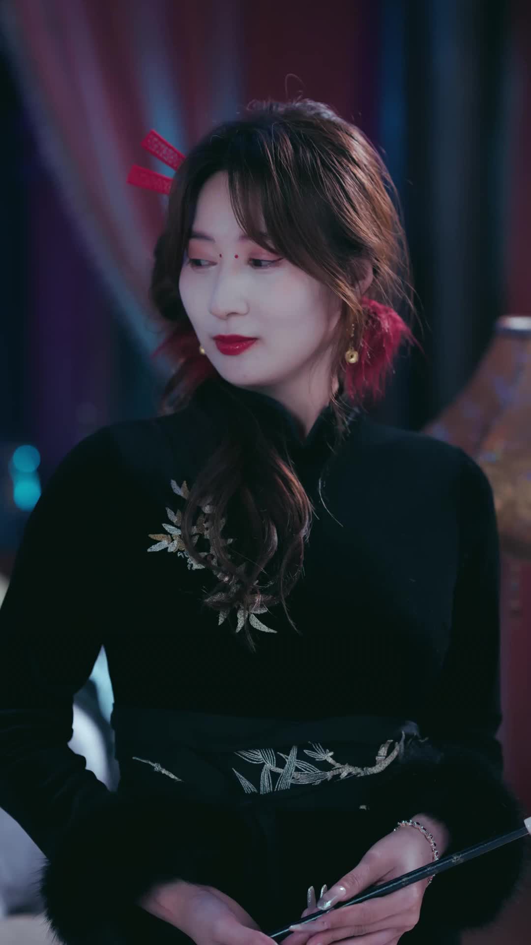 Episode 30 of I Went for Money, Found Love