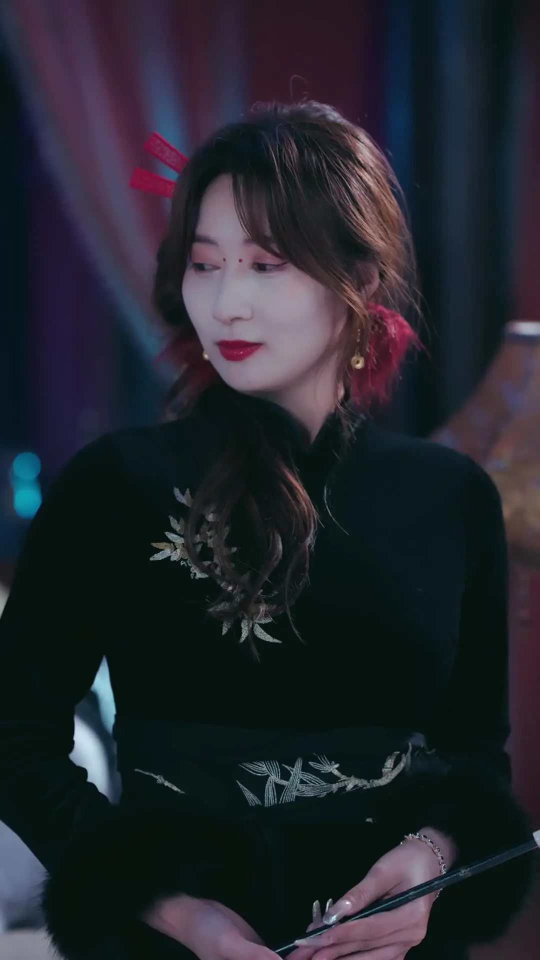 Episode 30 of I Went for Money, Found Love