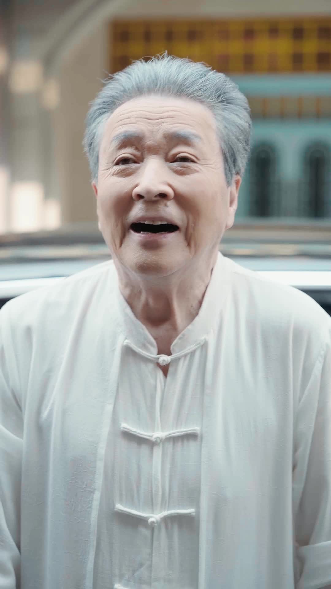 Episode 31 of Immortal Grandpa Goes Viral!