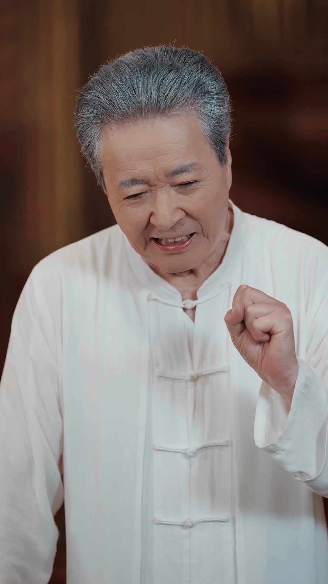 Episode 34 of Immortal Grandpa Goes Viral!