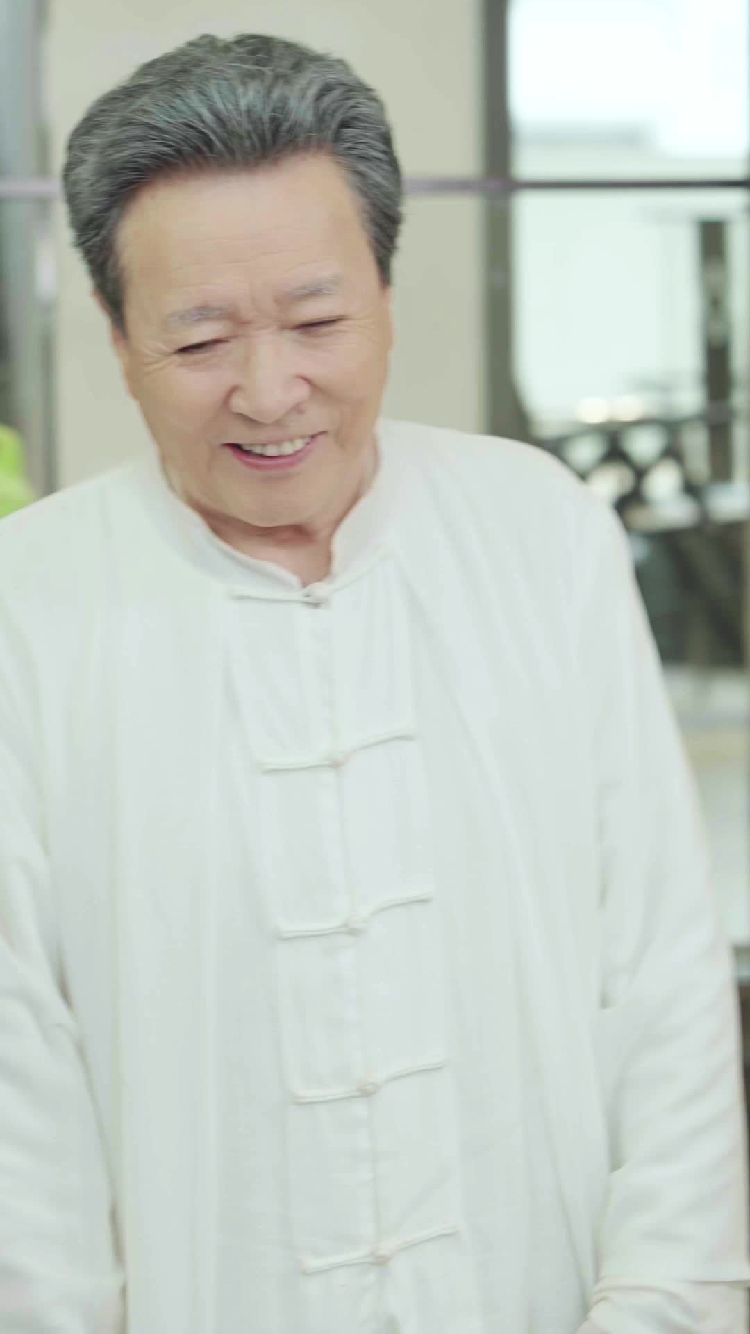 Episode 9 of Immortal Grandpa Goes Viral!