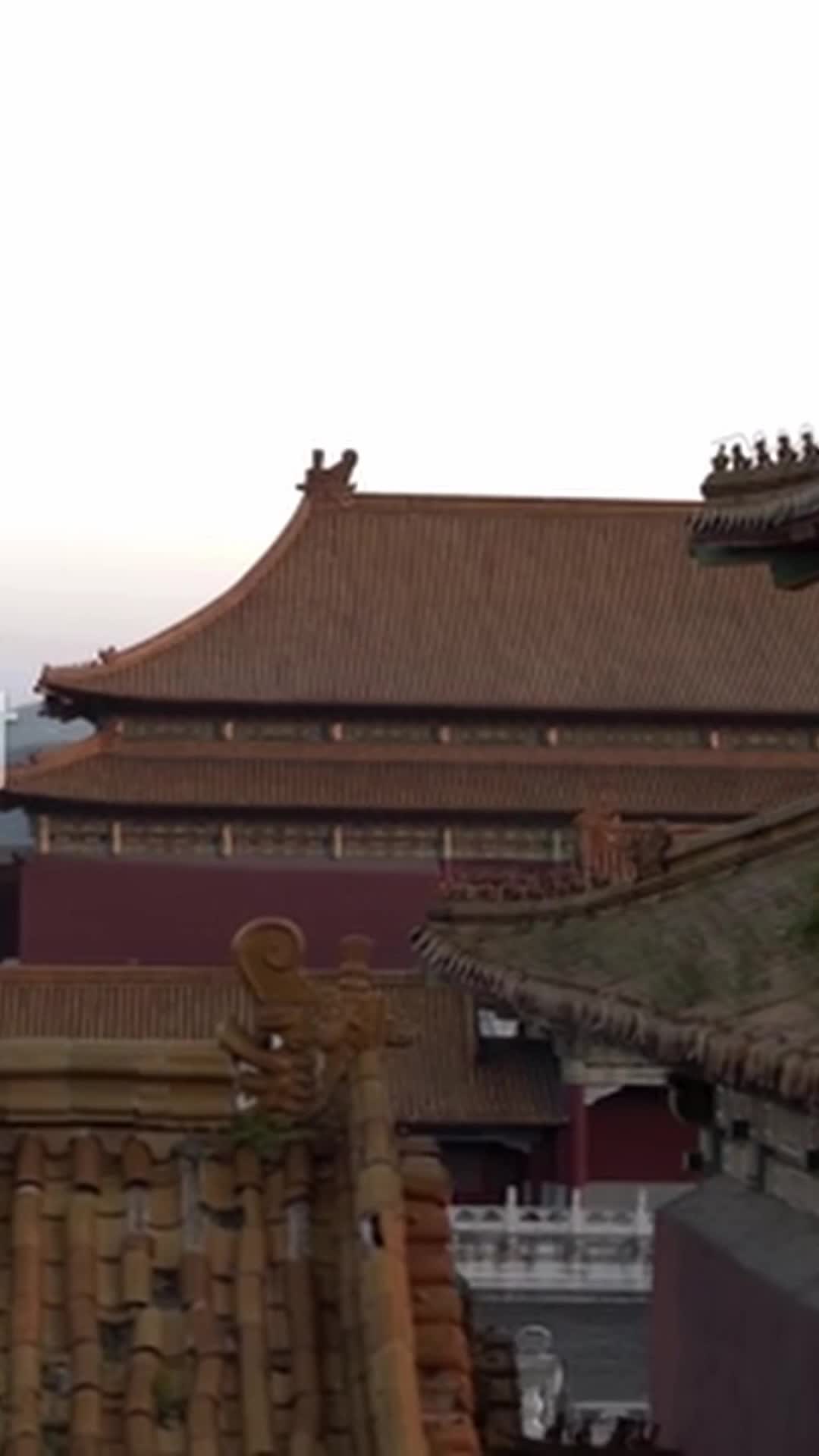 Episode 1 of In This Life, Crown Princess Steals the Spotlight