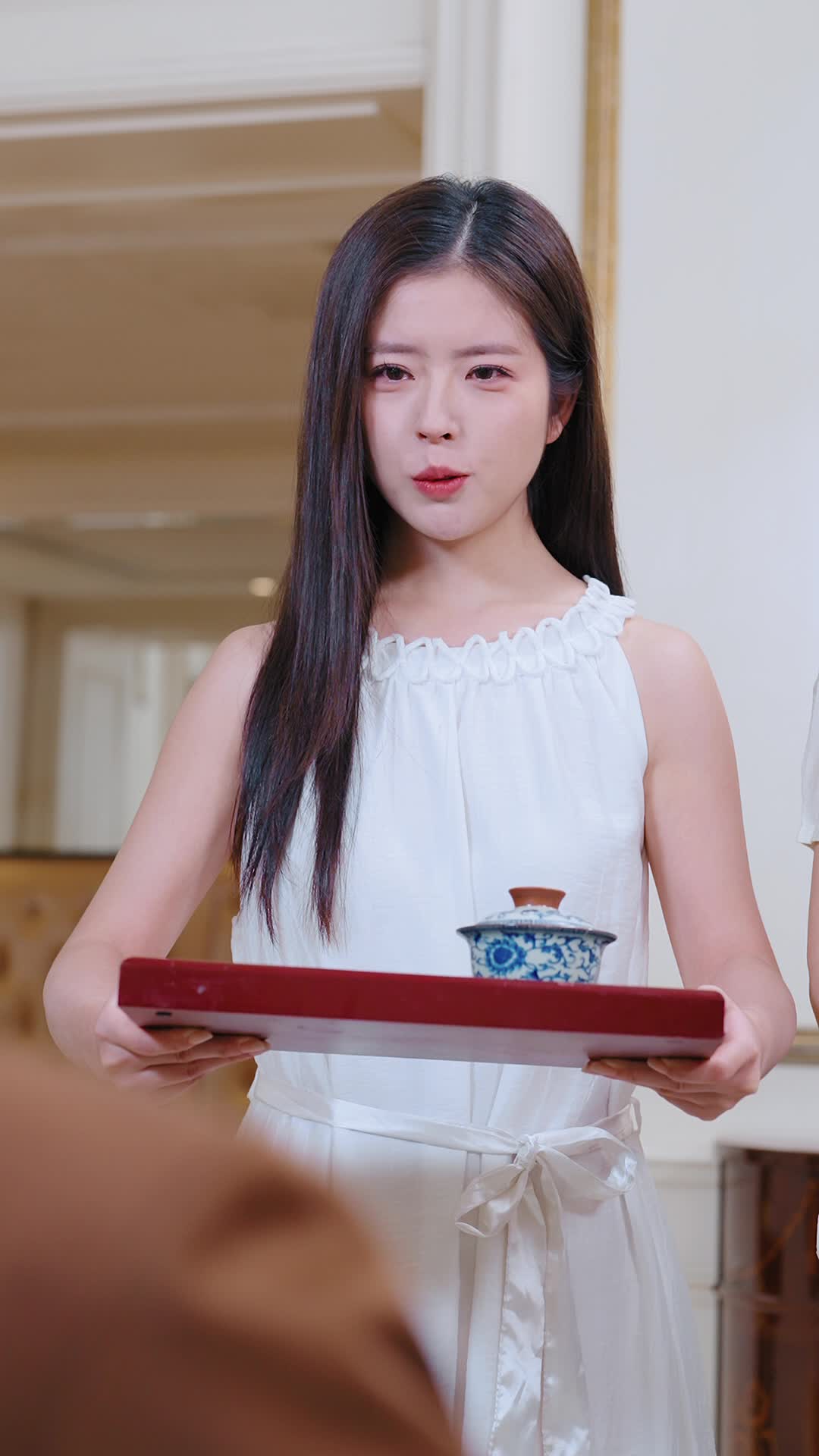 Episode 10 of Lady-in-Waiting vs. Lady Fake
