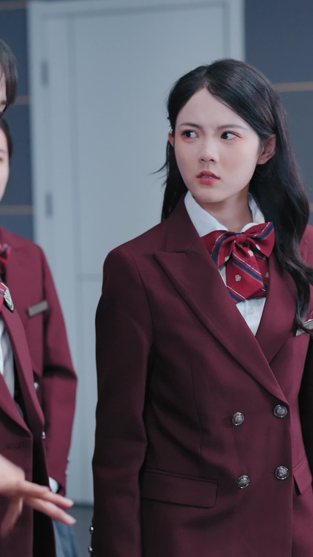 Episode 20 of Lady-in-Waiting vs. Lady Fake