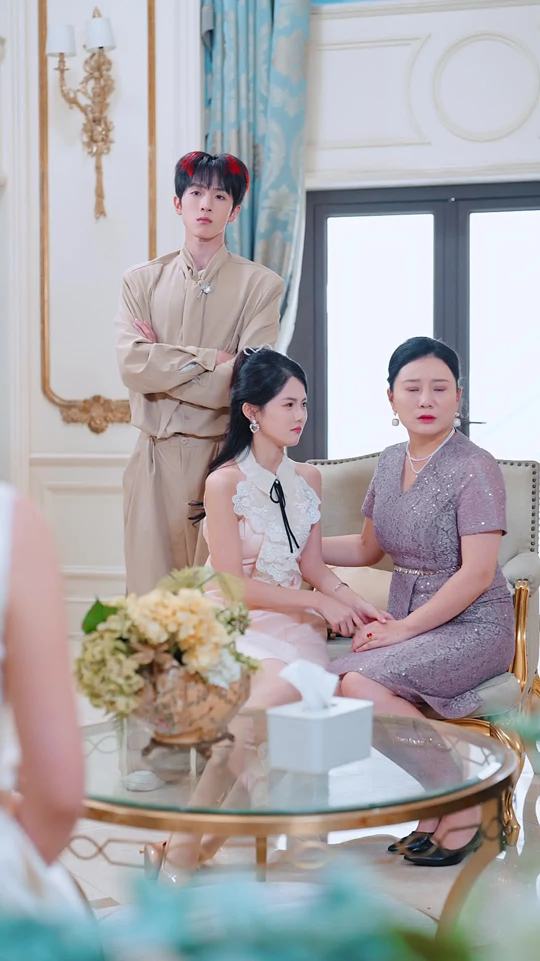 Episode 21 of Lady-in-Waiting vs. Lady Fake