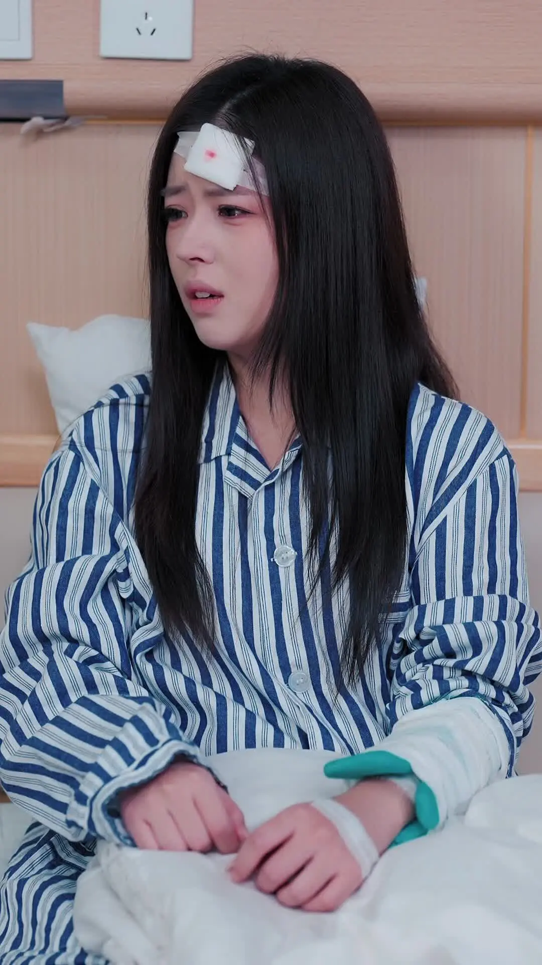 Episode 27 of Lady-in-Waiting vs. Lady Fake