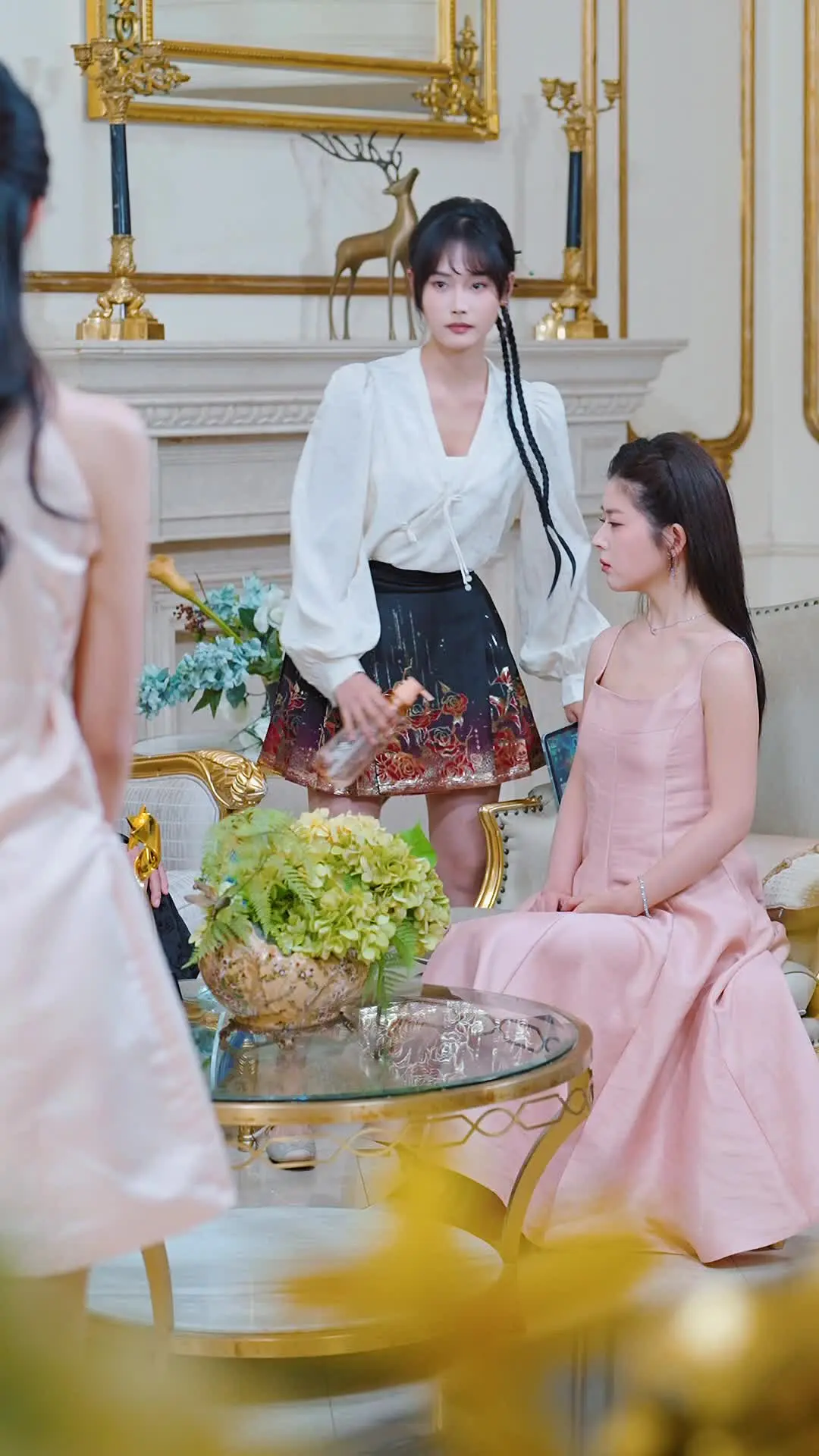 Episode 38 of Lady-in-Waiting vs. Lady Fake