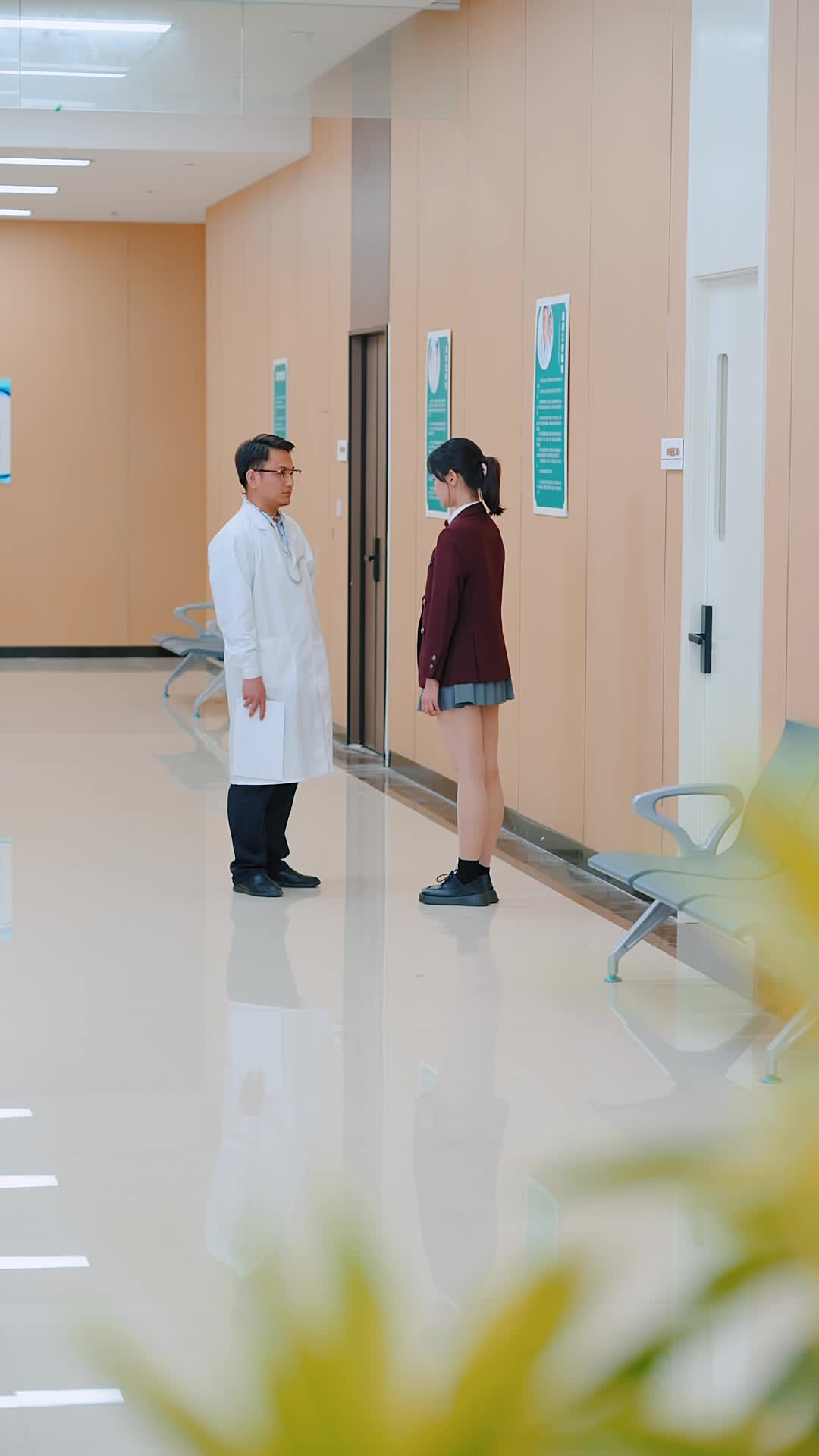 Episode 48 of Lady-in-Waiting vs. Lady Fake
