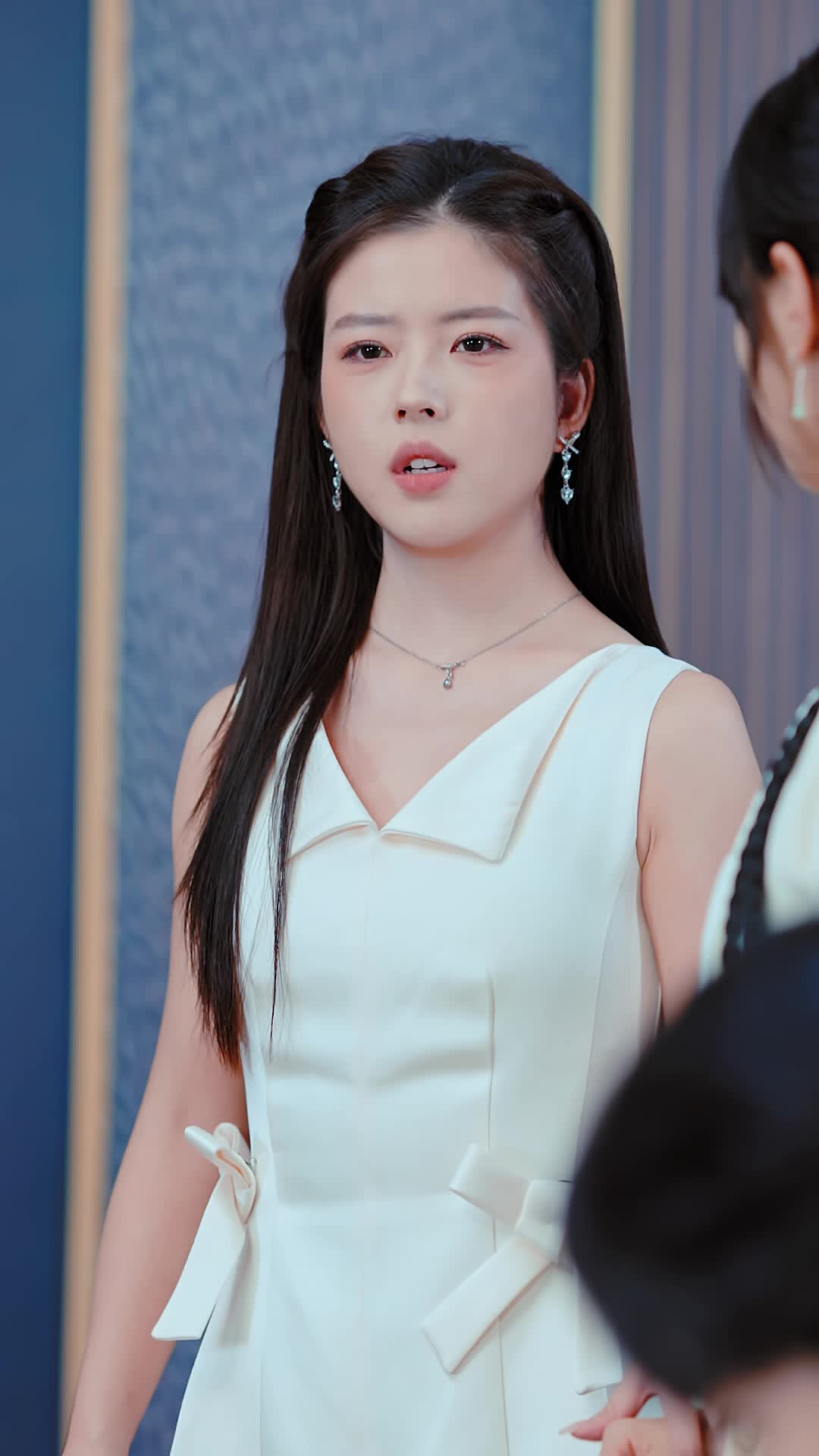 Episode 52 of Lady-in-Waiting vs. Lady Fake