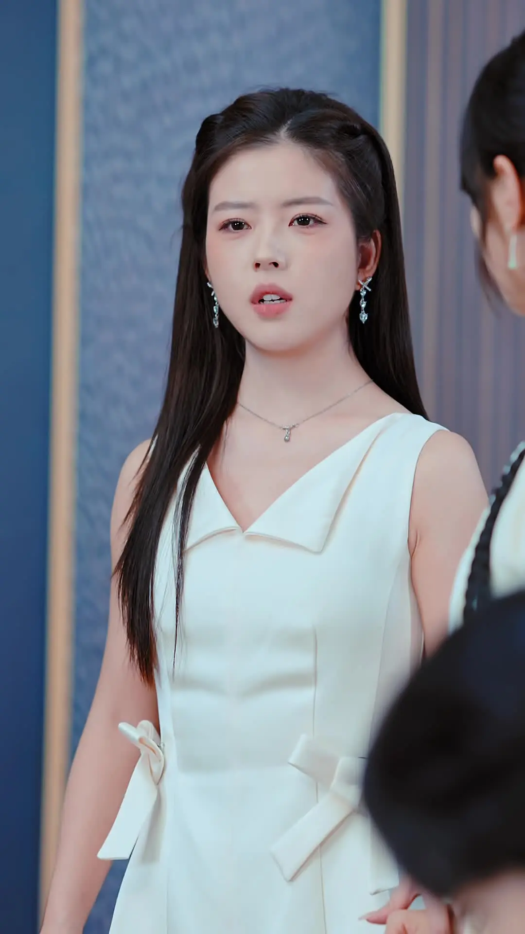 Episode 52 of Lady-in-Waiting vs. Lady Fake