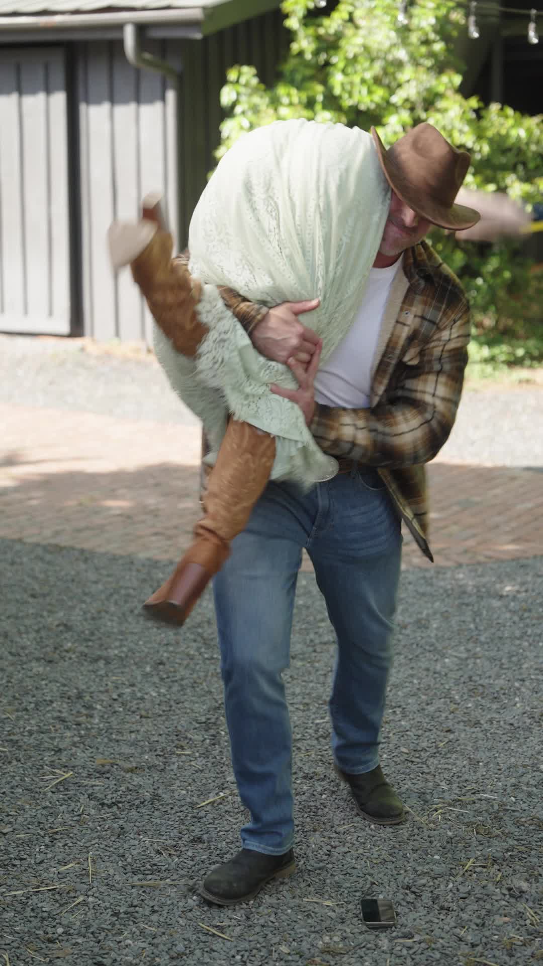 Episode 79 of Lassoed by a Cowboy's Love