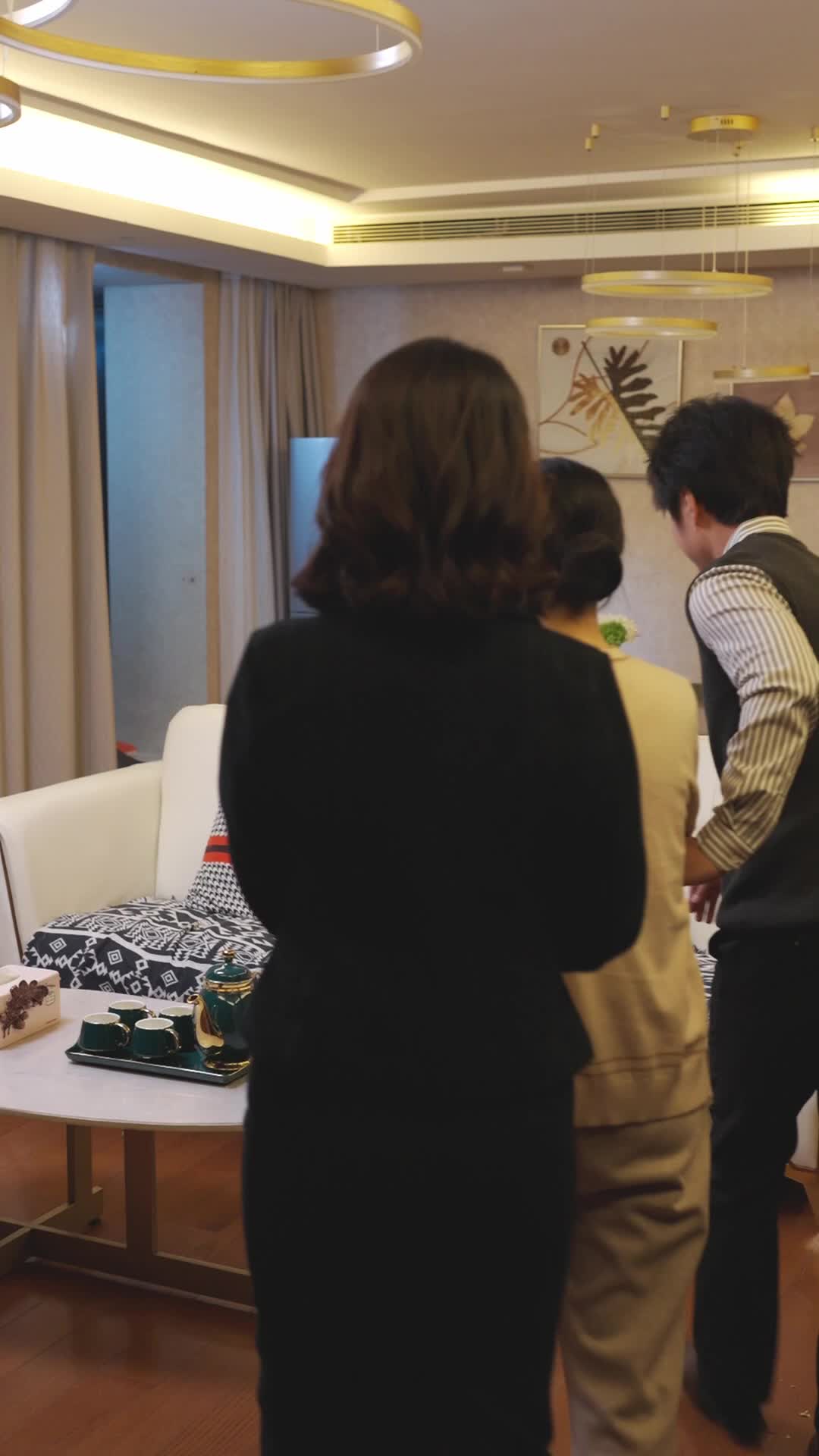 Episode 48 of Late Love With A Tycoon