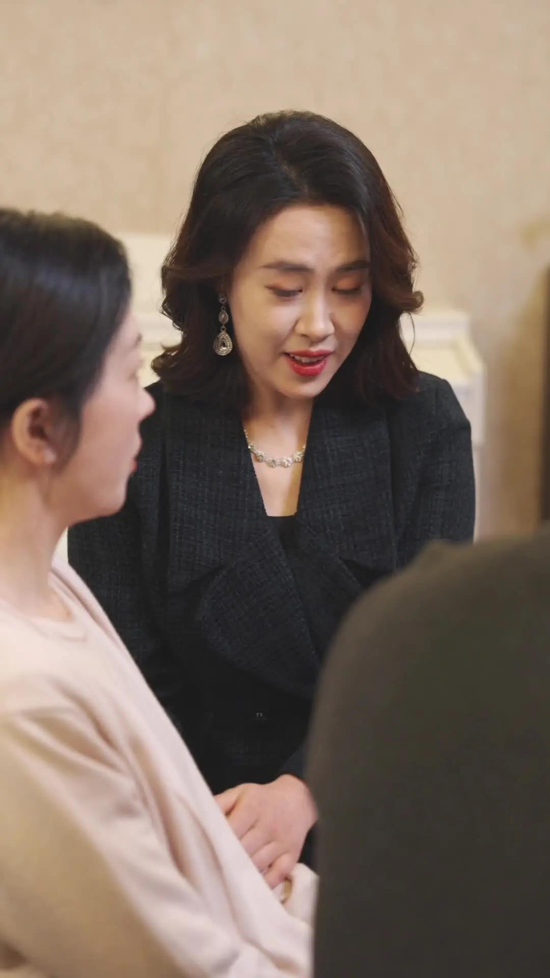 Episode 49 of Late Love With A Tycoon