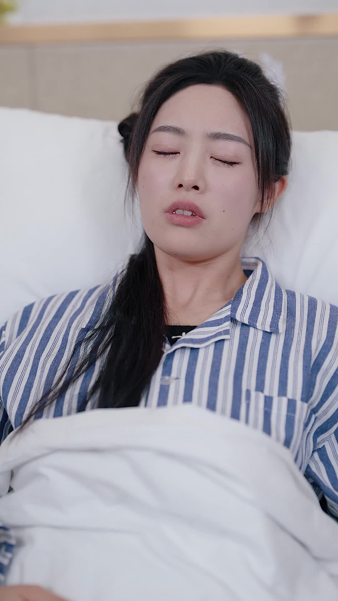 Episode 12 of Locked Out of His Heart