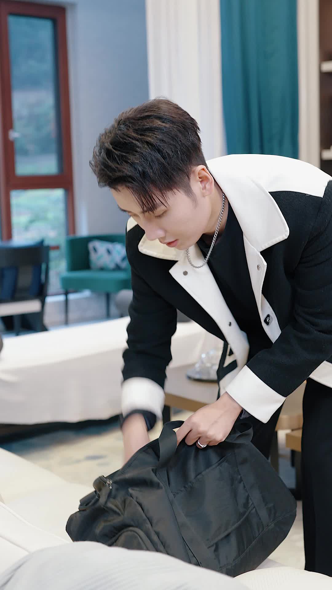 Episode 30 of Locked Out of His Heart