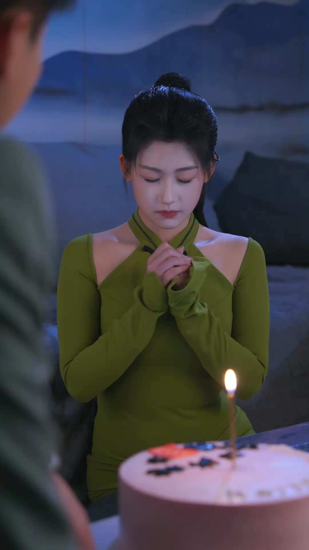 Episode 44 of Love Crossed a Millennium