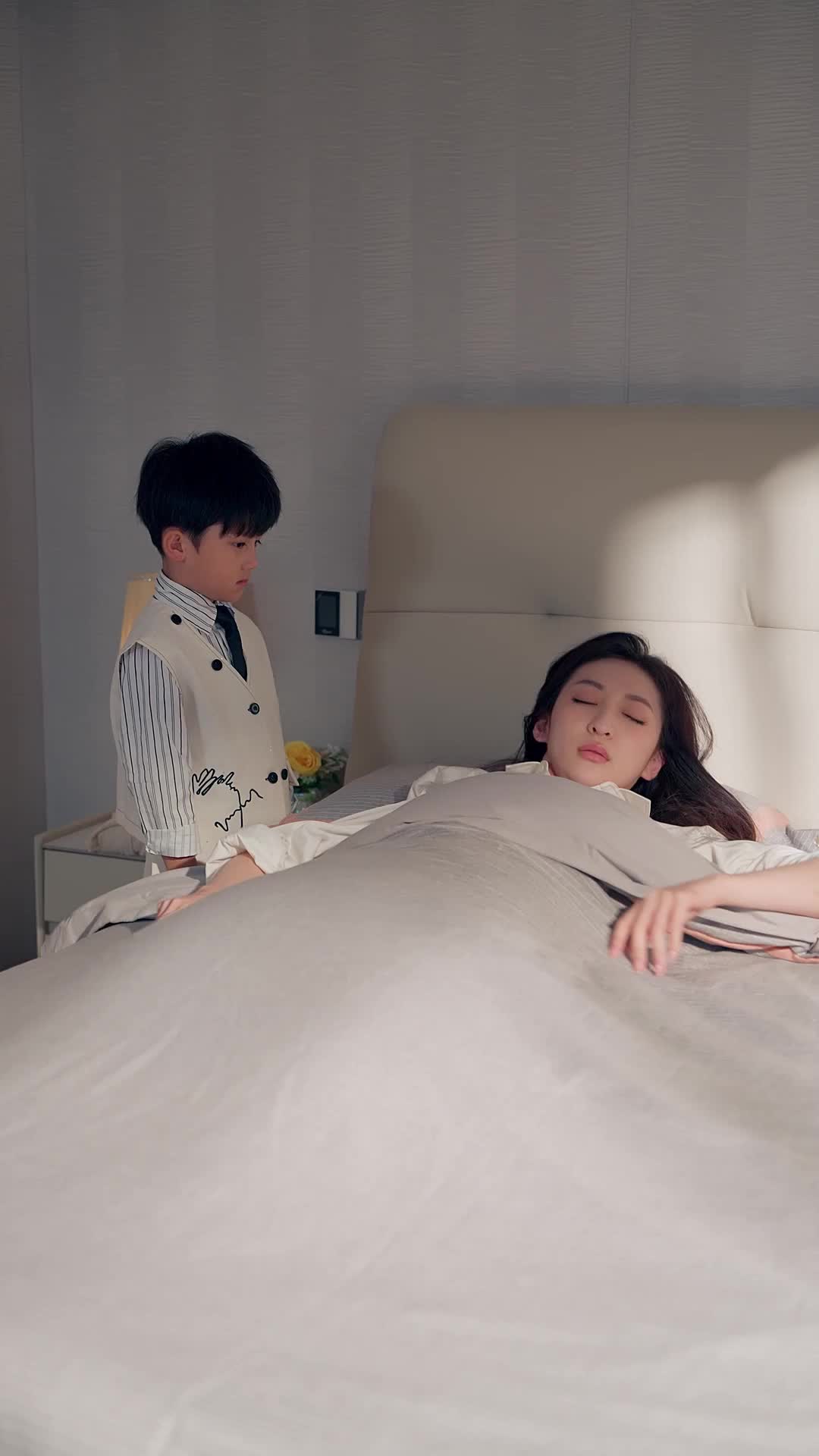 Episode 4 of Love Found Her After the Divorce