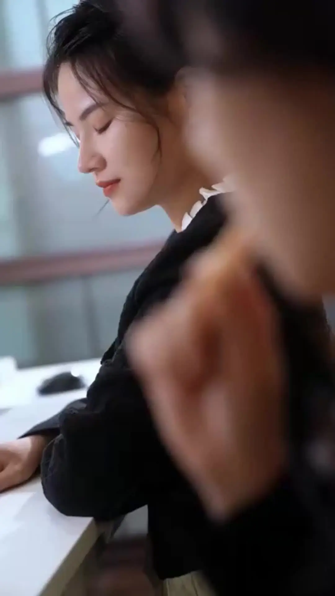 Episode 16 of Love in Her Shadow