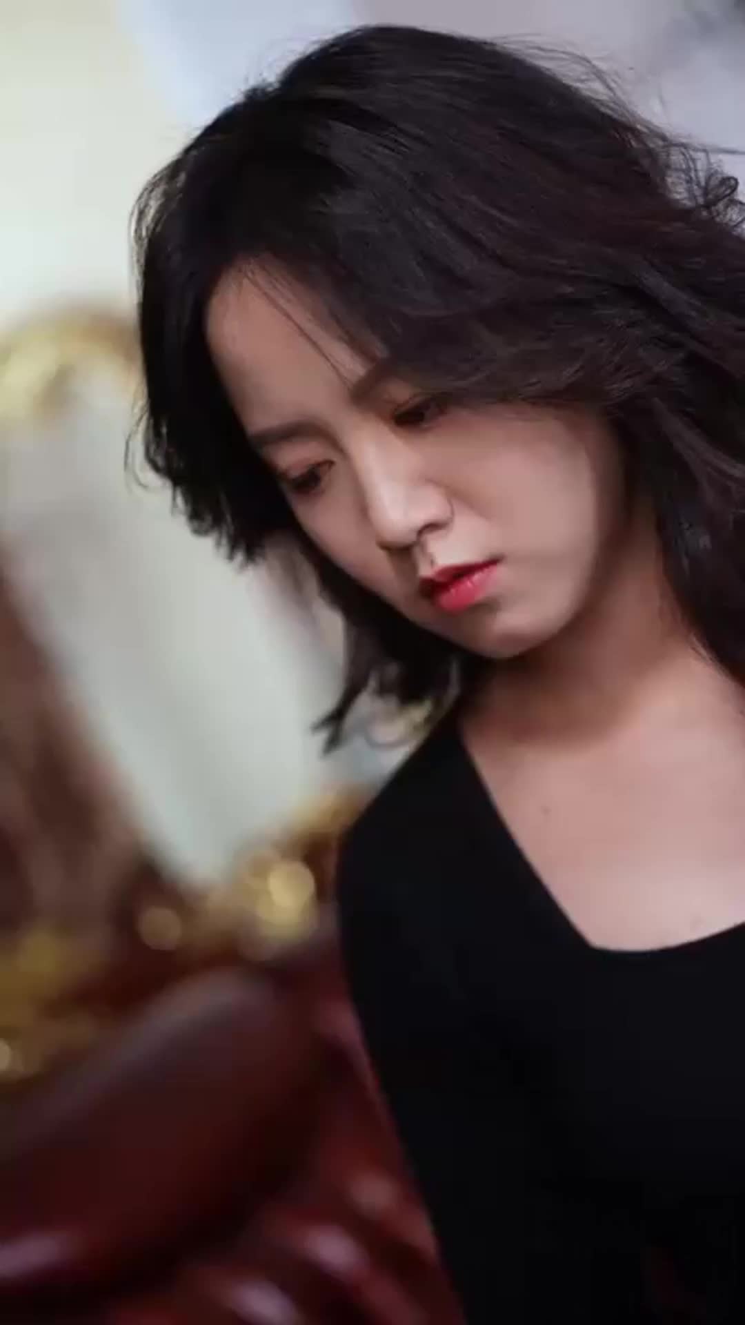Episode 29 of Love in Her Shadow