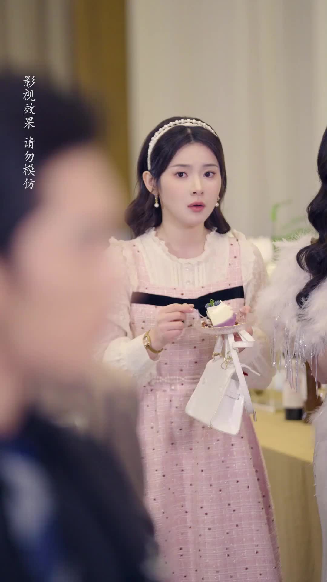Episode 12 of Love, Like a Rose