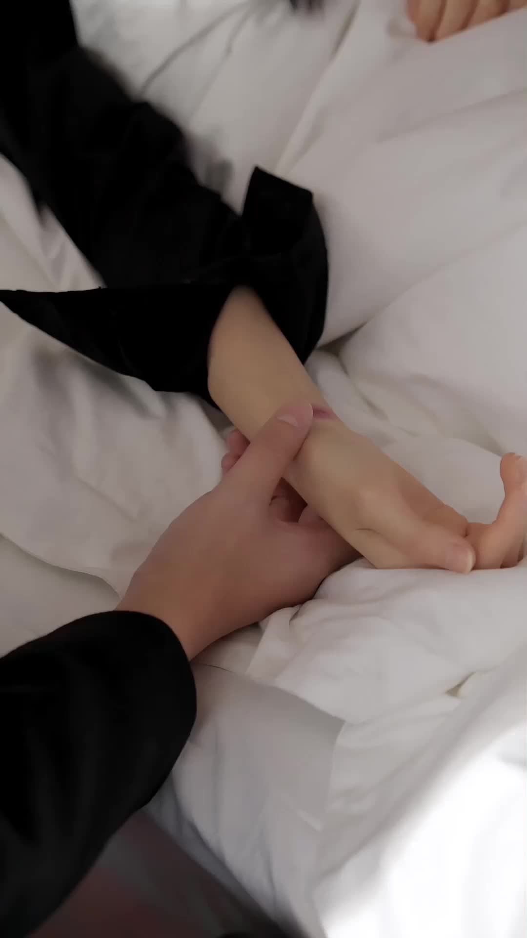 Episode 17 of Love Me, Hate Me