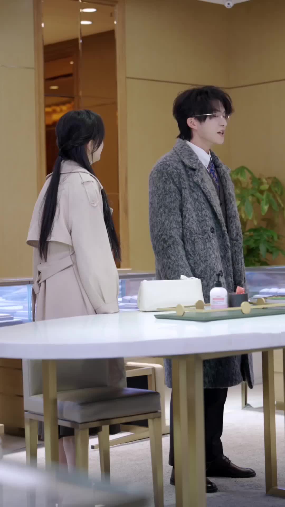 Episode 34 of Love Me, Hate Me