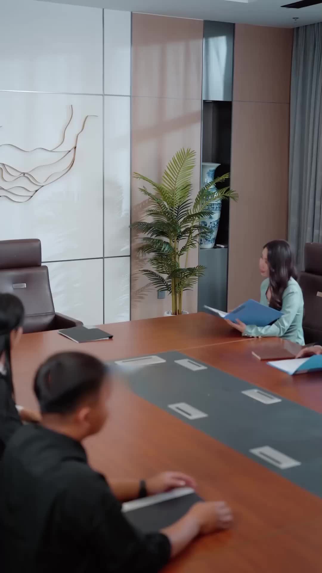 Episode 74 of Love's Redemption: Her Resounding Comeback