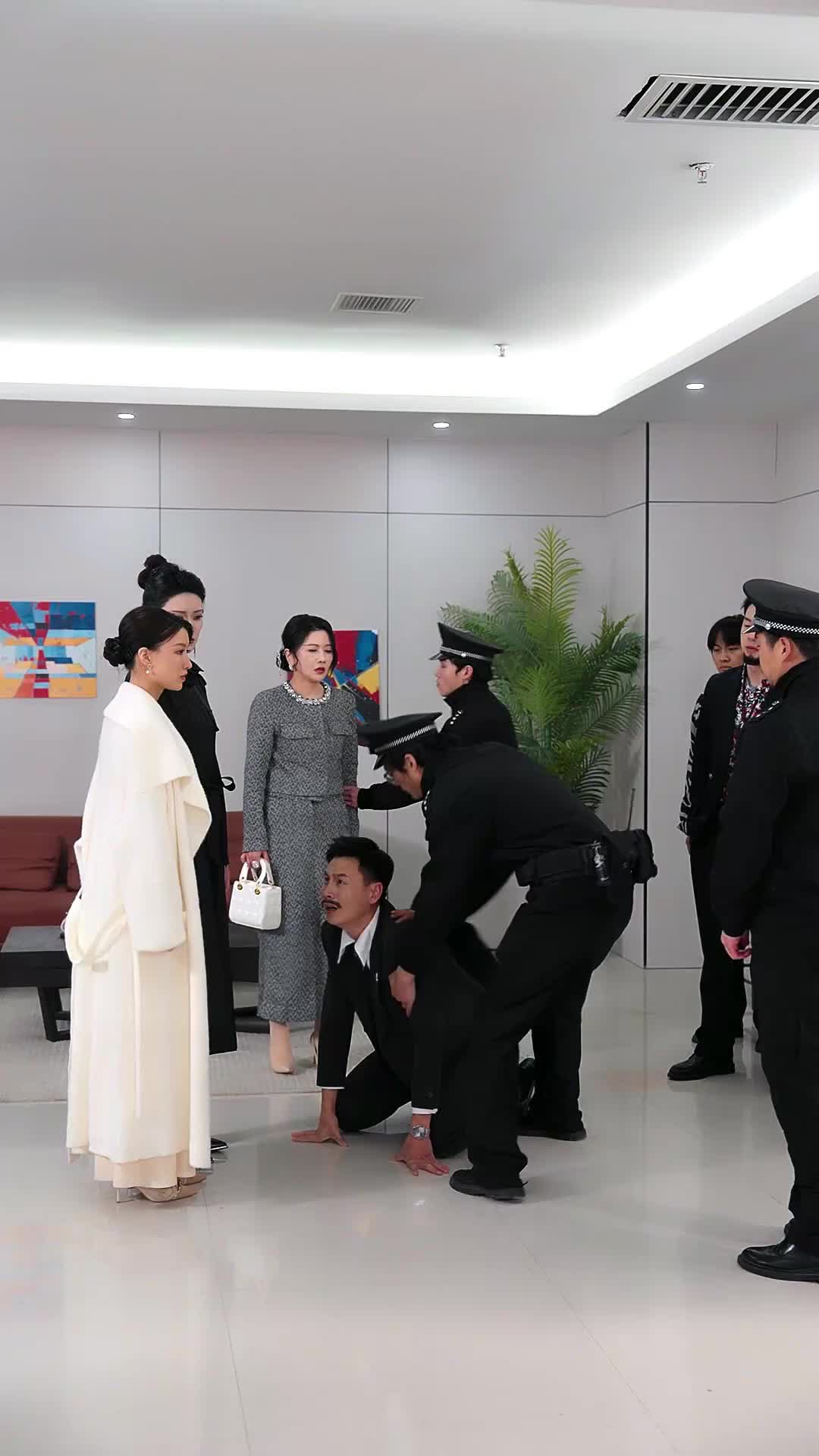 Episode 42 of Mama's Girl, Killer Mode