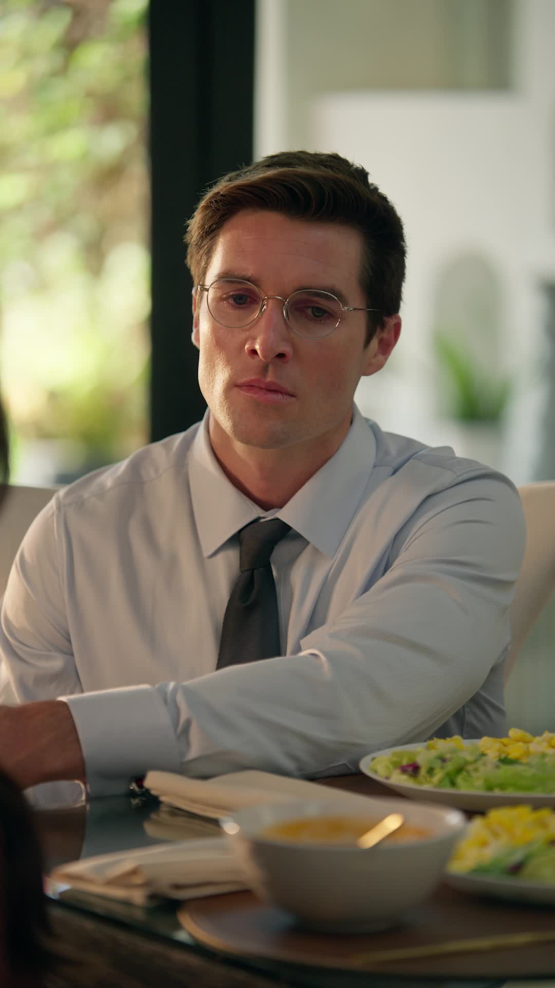 Episode 27 of Marry Me Twice, Mr. Grant