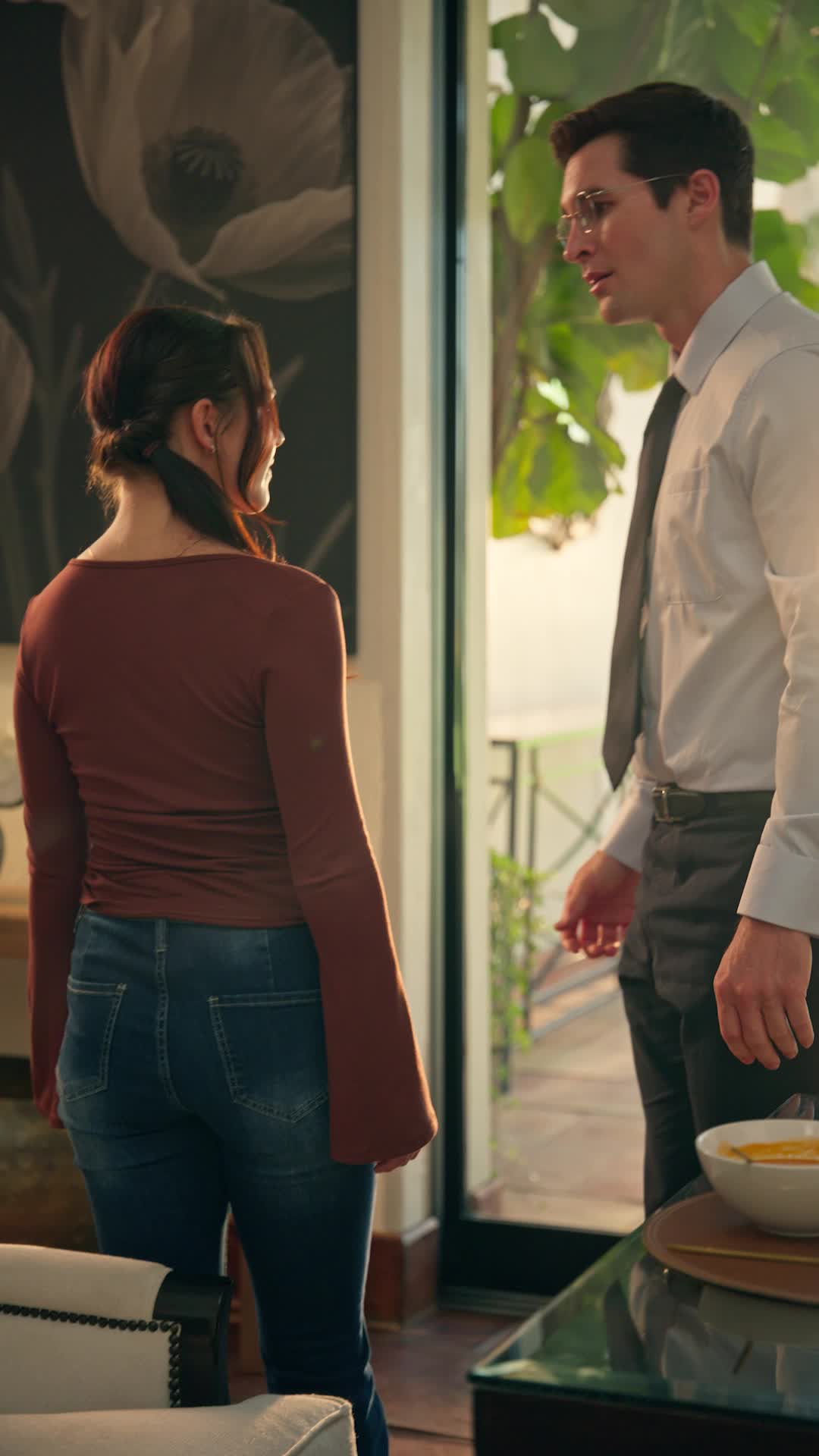 Episode 28 of Marry Me Twice, Mr. Grant
