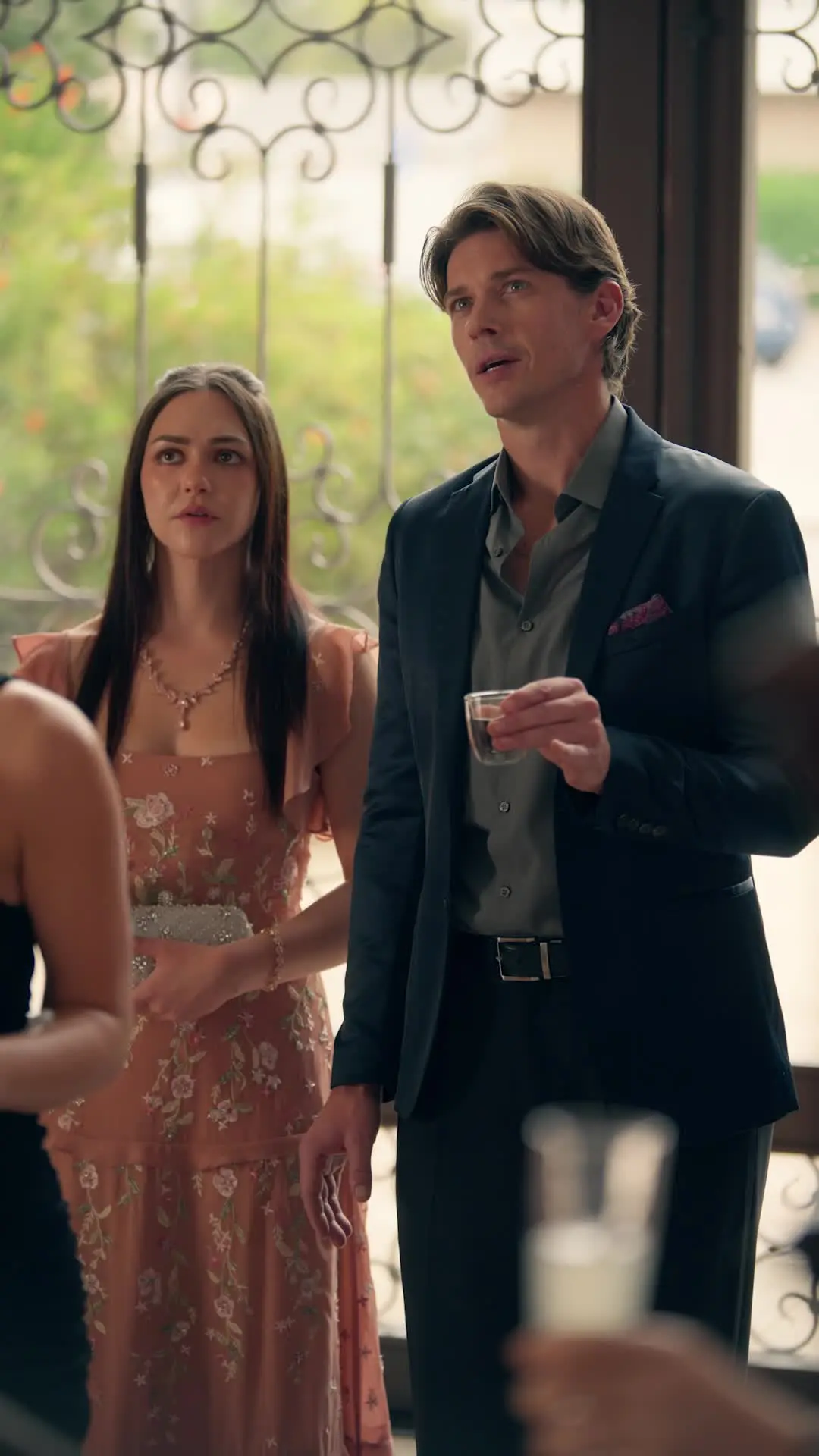 Episode 5 of Marry Me Twice, Mr. Grant