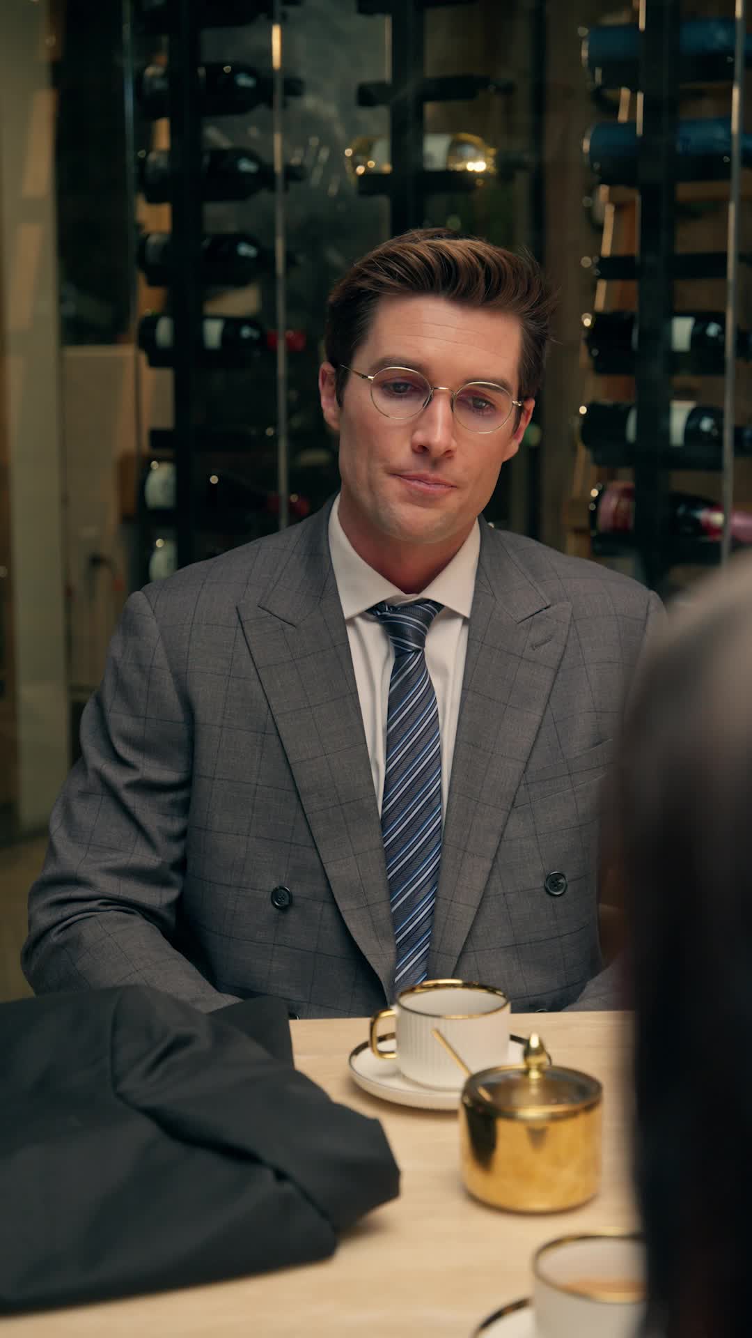 Episode 9 of Marry Me Twice, Mr. Grant