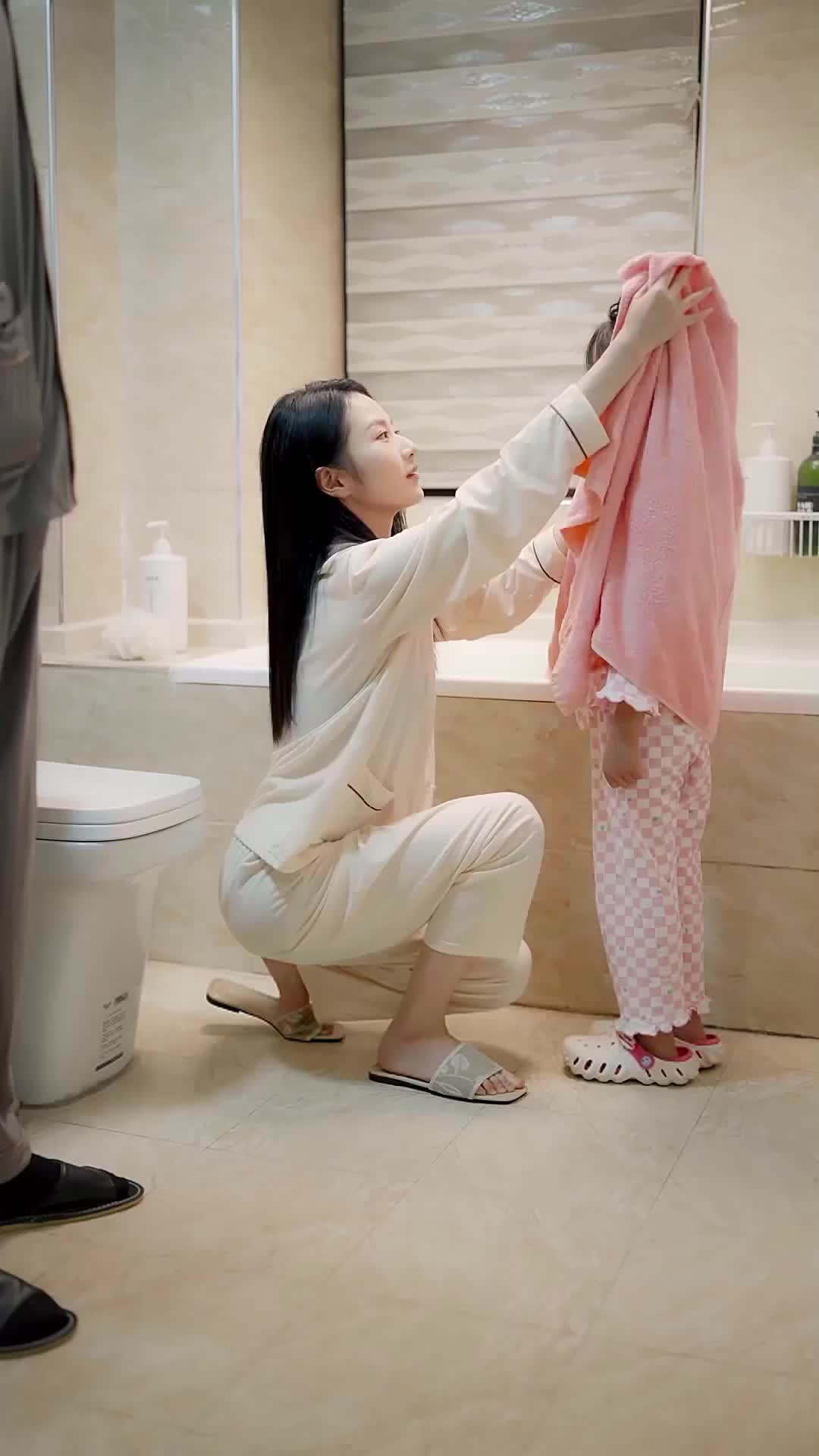 Episode 41 of Marrying A Millionaire with My Baby