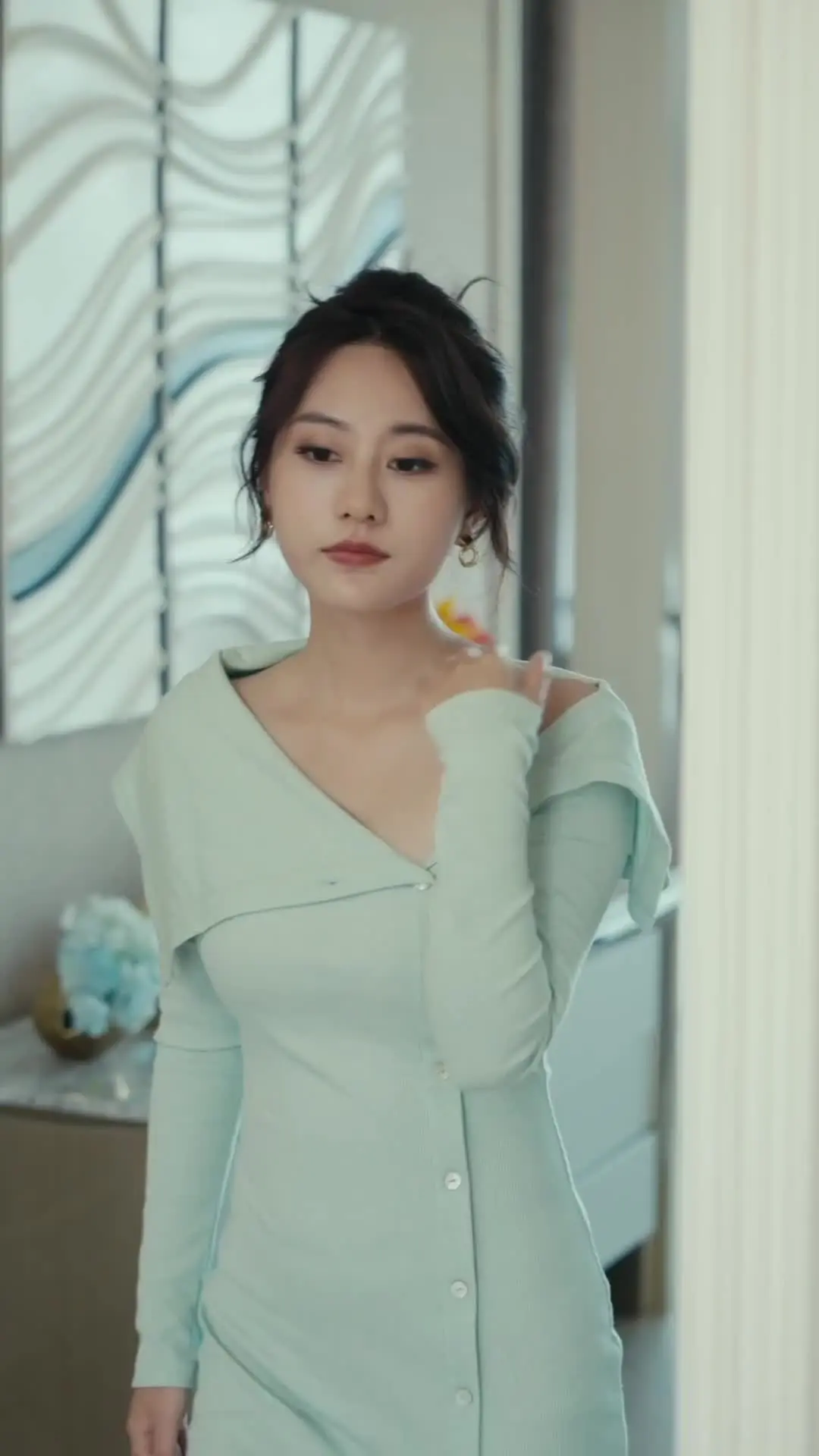 Episode 32 of Marrying the Undercover Powerhouse