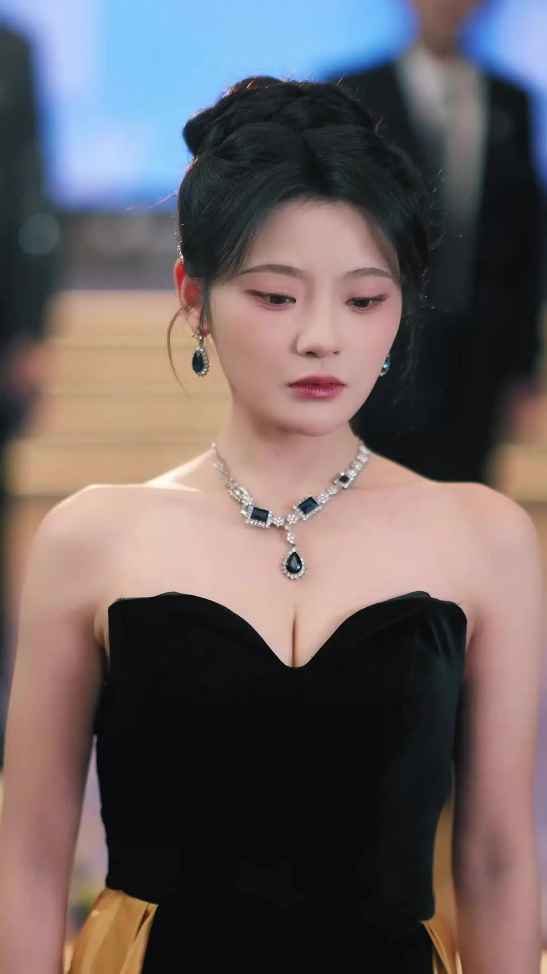 Episode 17 of Miracle Healer's Love Story with Ms. CEO