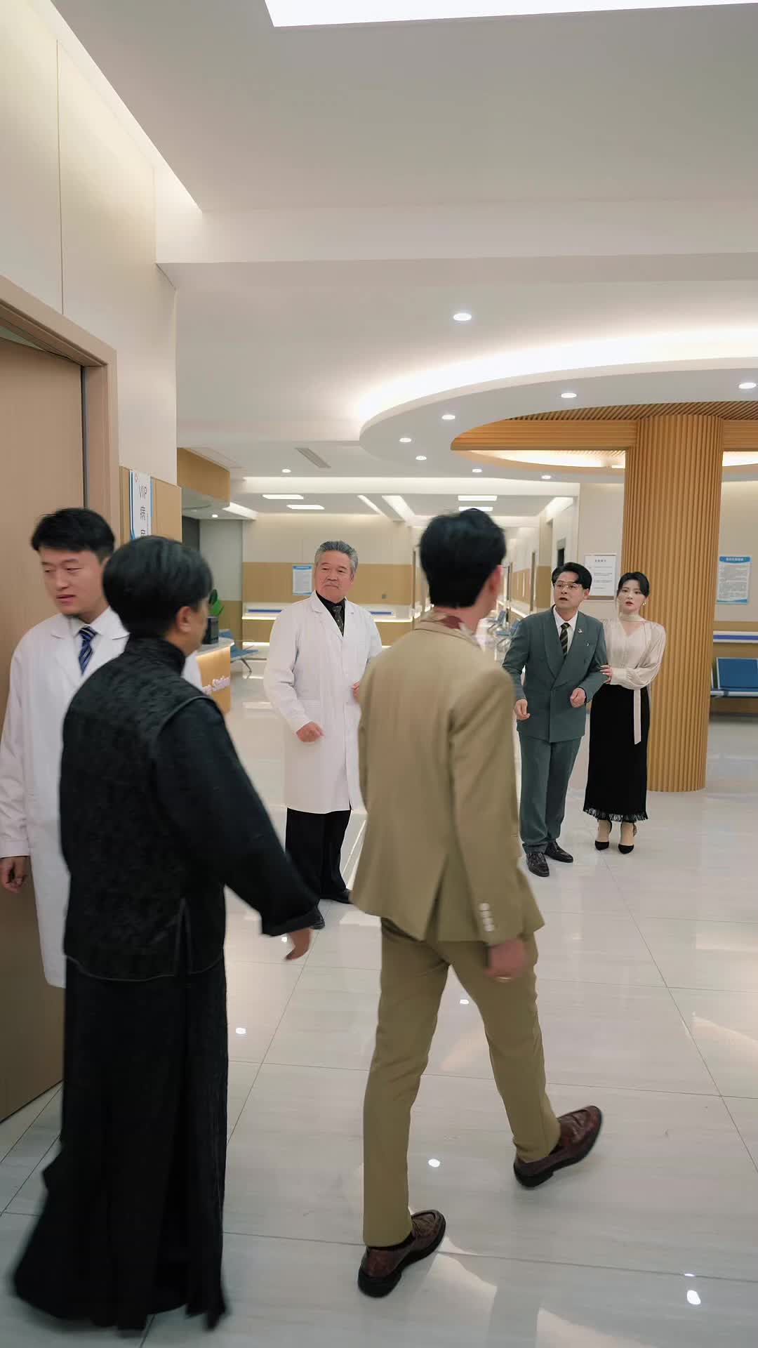 Episode 20 of Miracle Healer's Love Story with Ms. CEO
