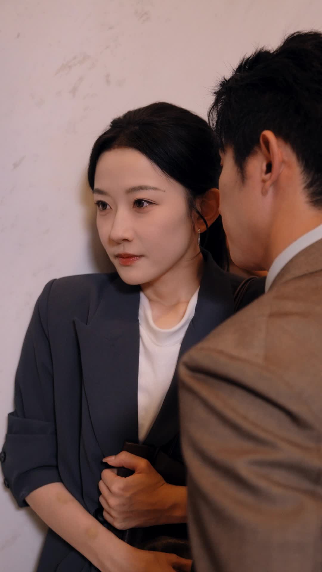 Episode 15 of Miss Secretary, You Stole His Heart