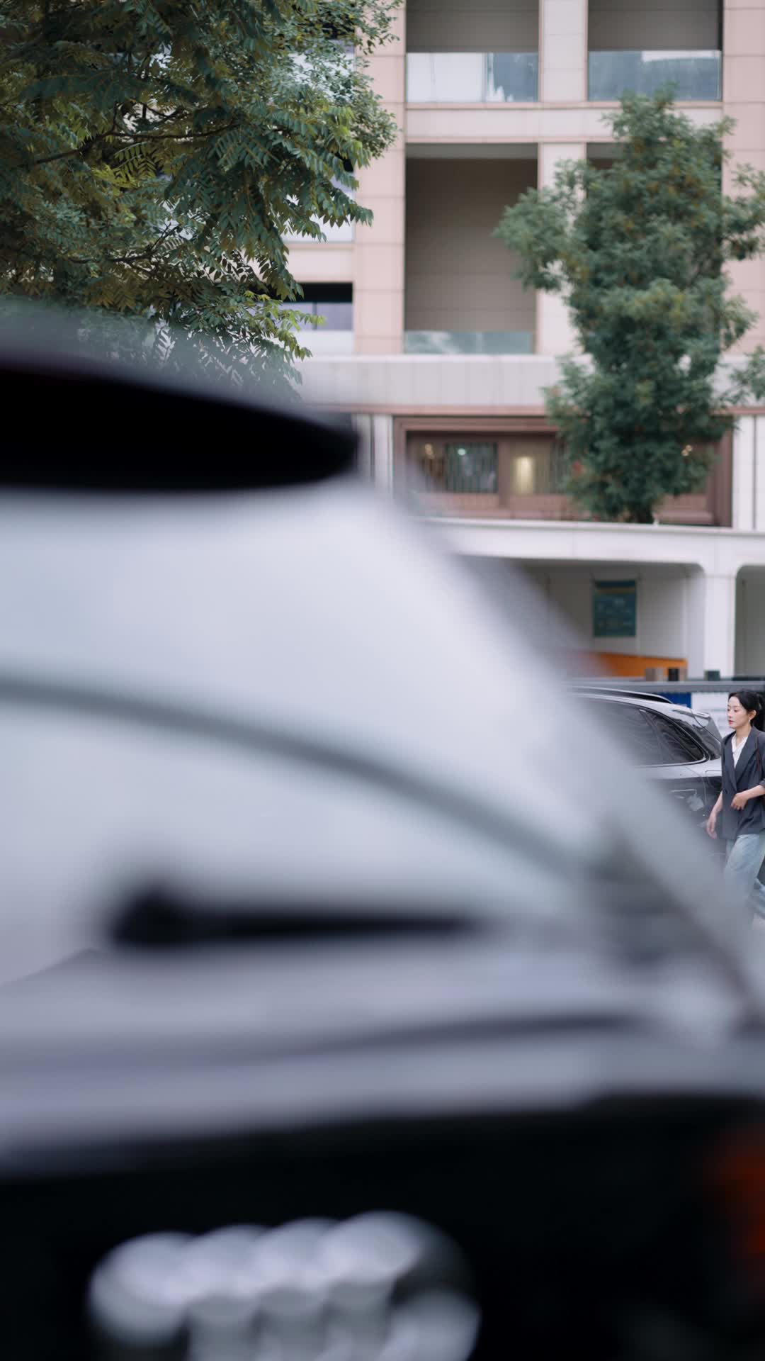 Episode 16 of Miss Secretary, You Stole His Heart