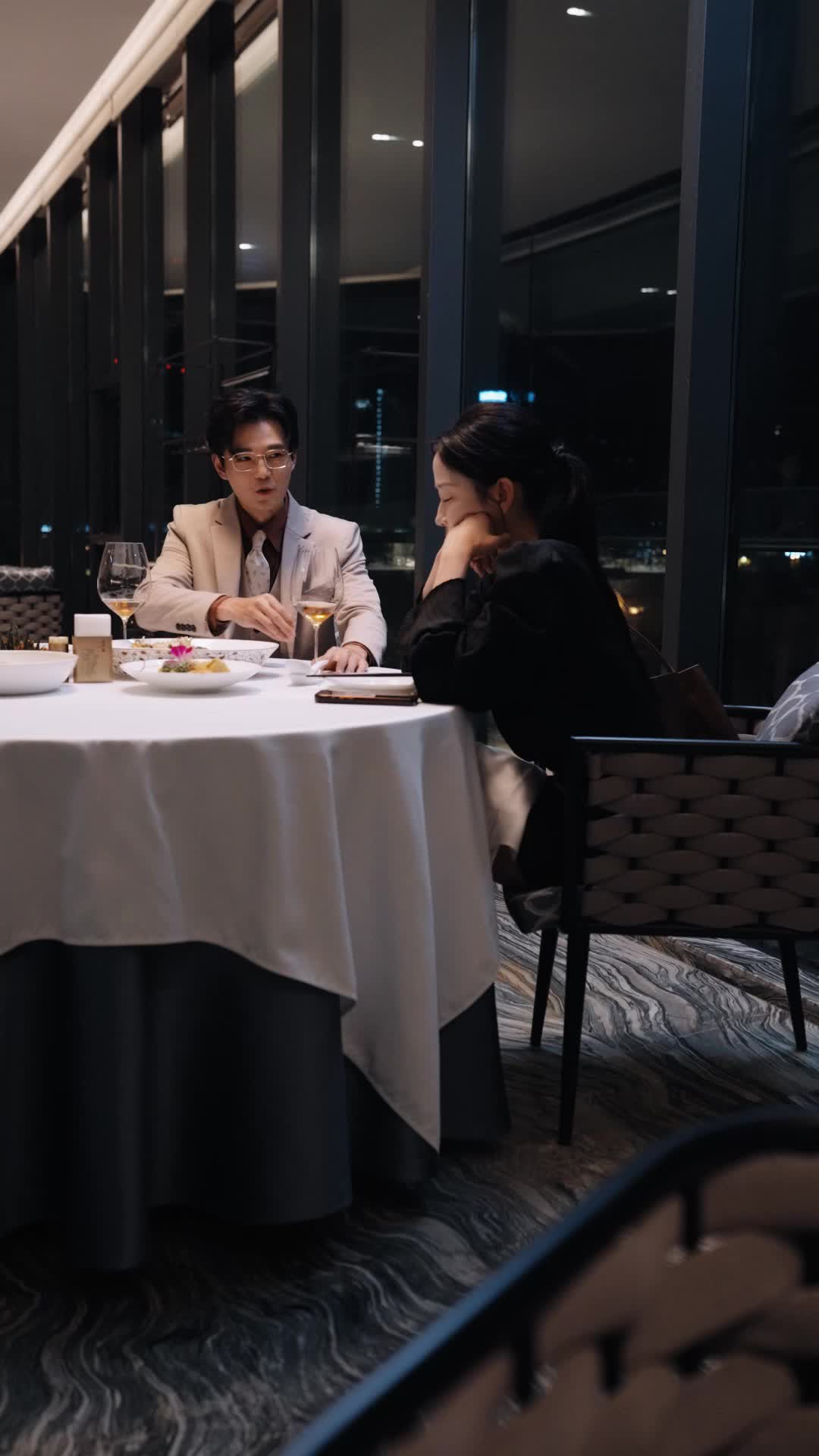 Episode 27 of Miss Secretary, You Stole His Heart