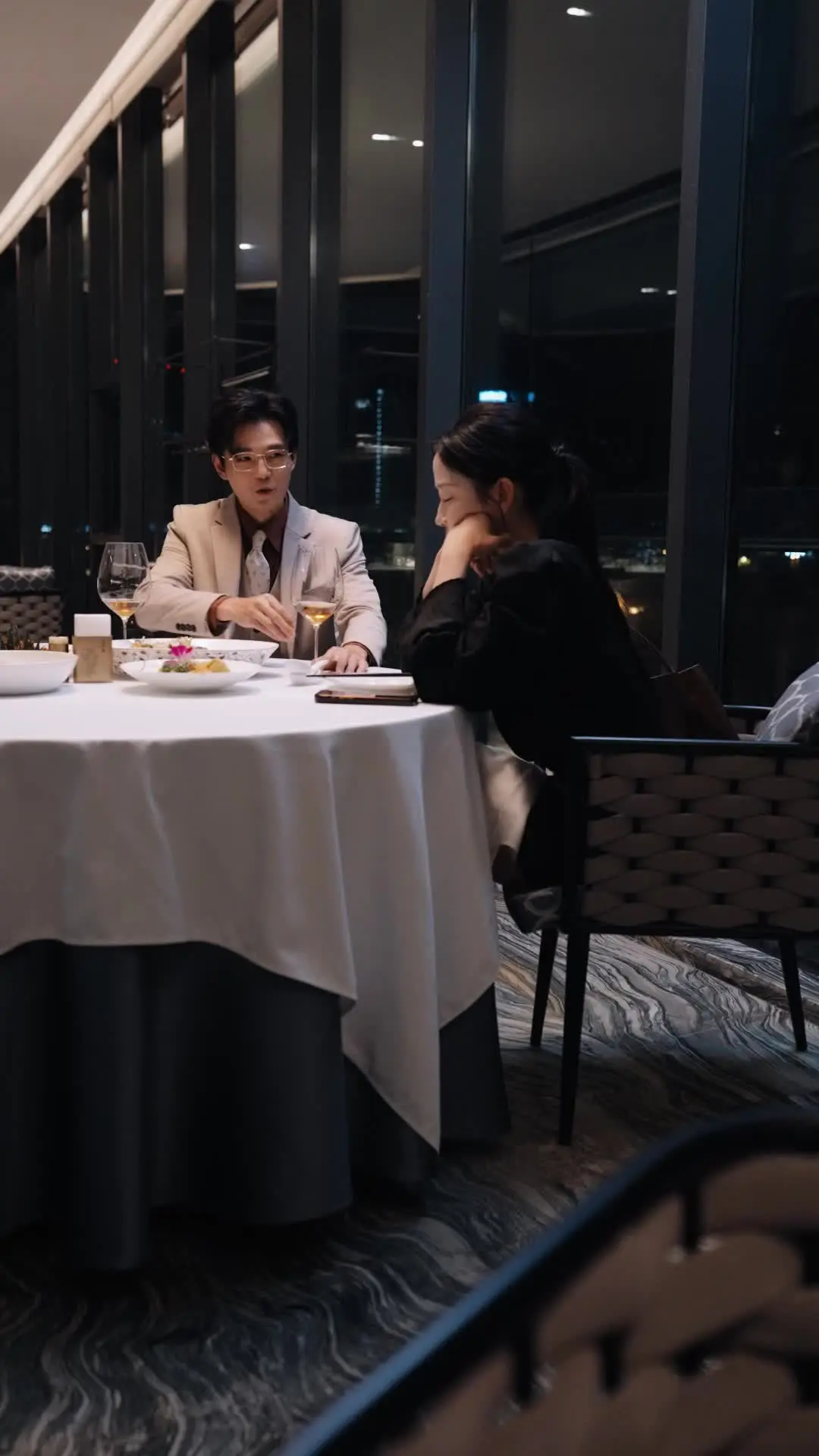 Episode 27 of Miss Secretary, You Stole His Heart