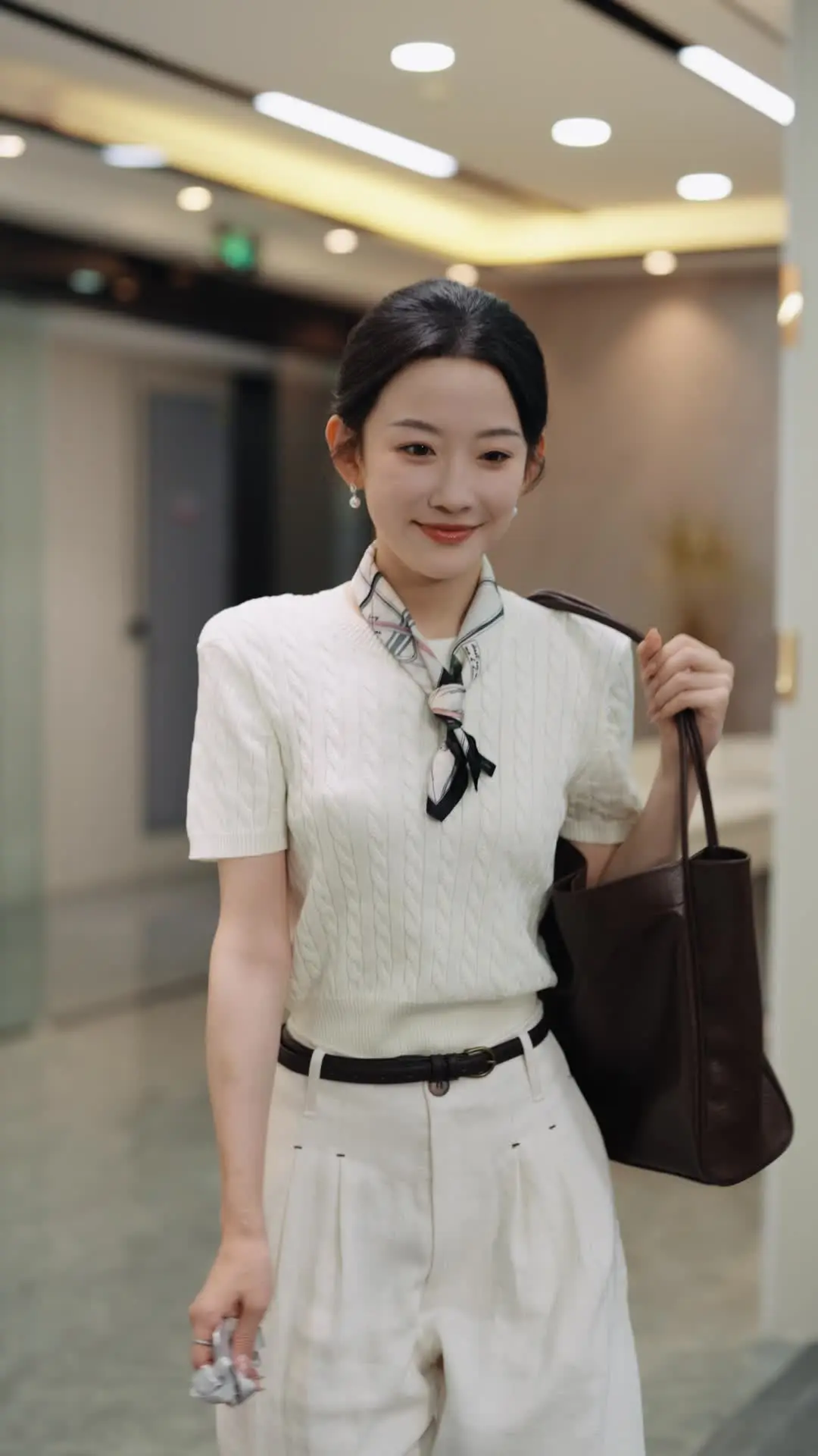 Episode 33 of Miss Secretary, You Stole His Heart