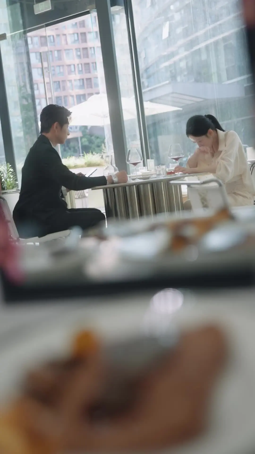 Episode 48 of Miss Secretary, You Stole His Heart
