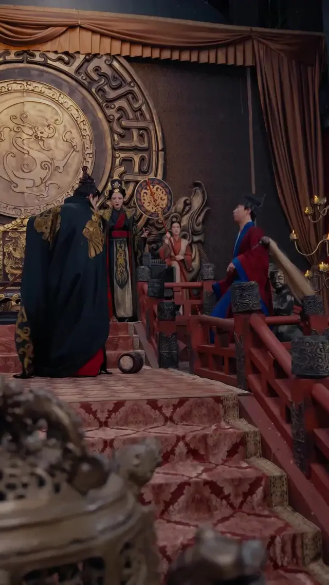 Episode 12 of Modern Emperor Who Speaks English