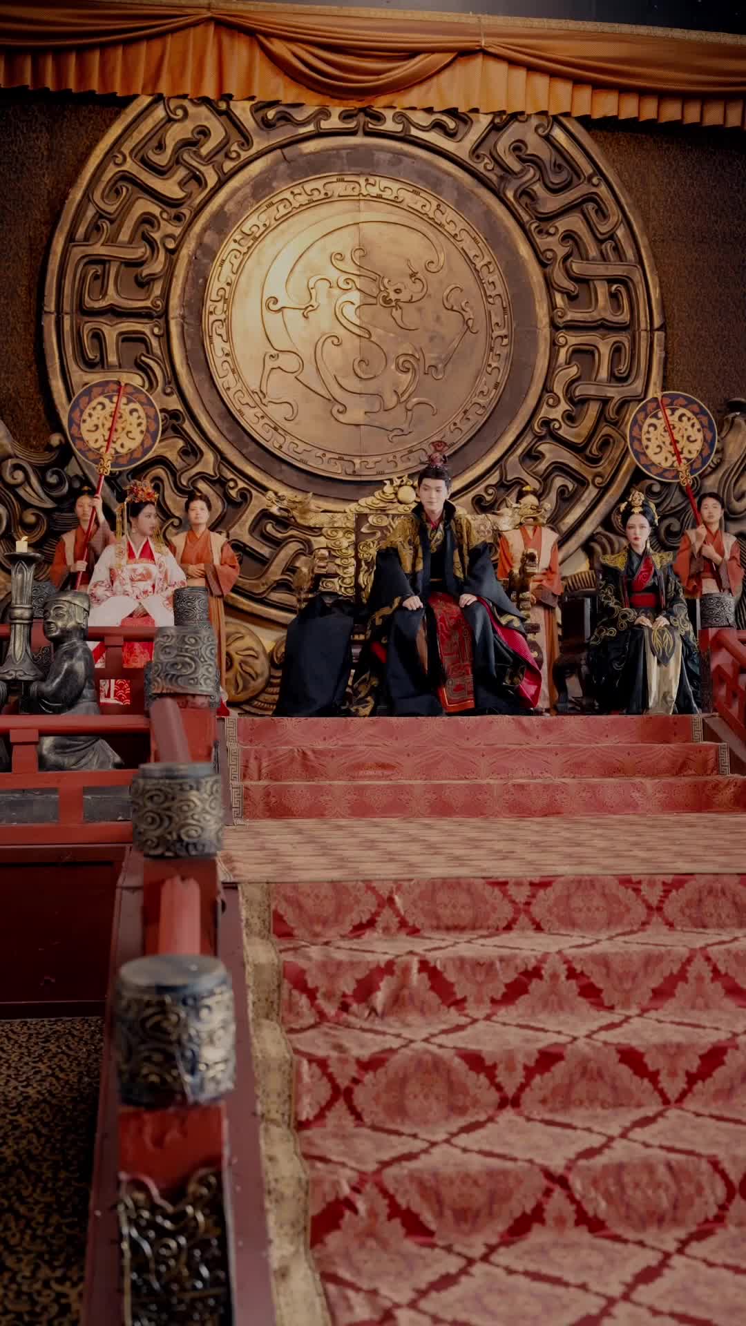 Episode 33 of Modern Emperor Who Speaks English