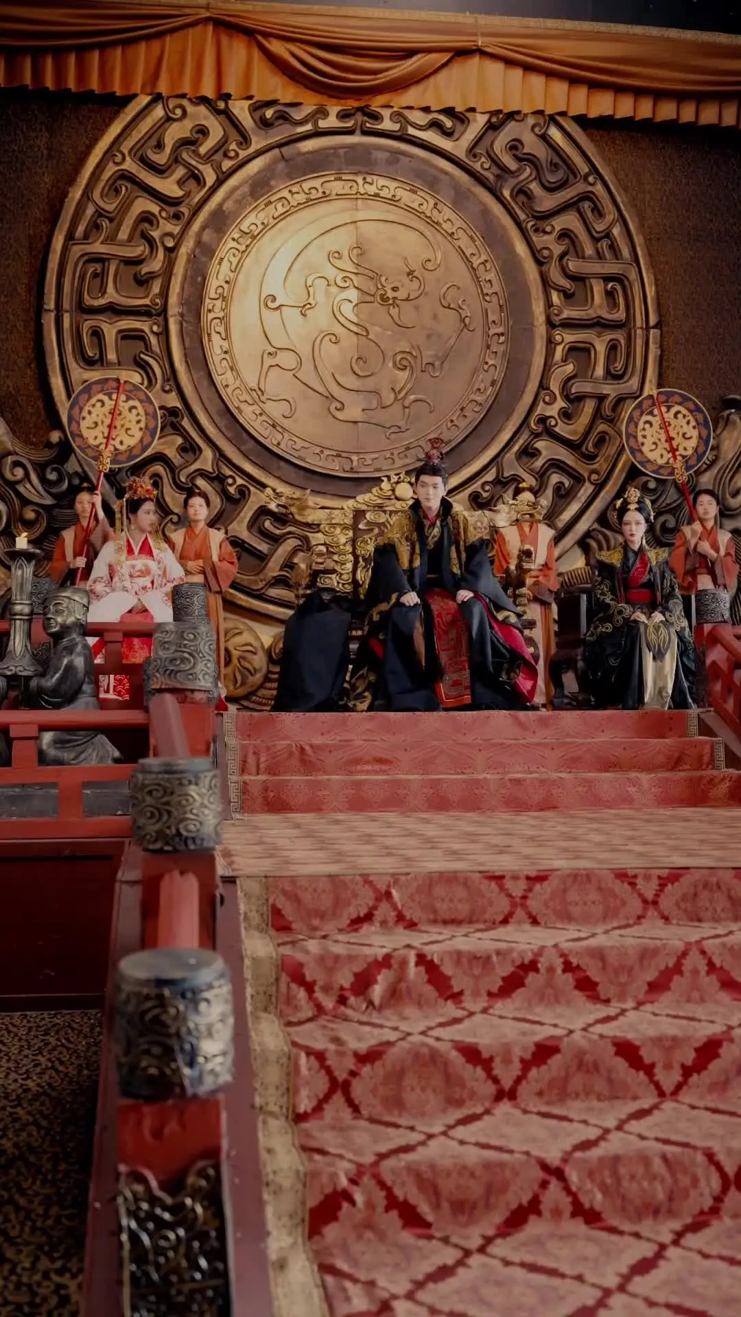 Episode 33 of Modern Emperor Who Speaks English
