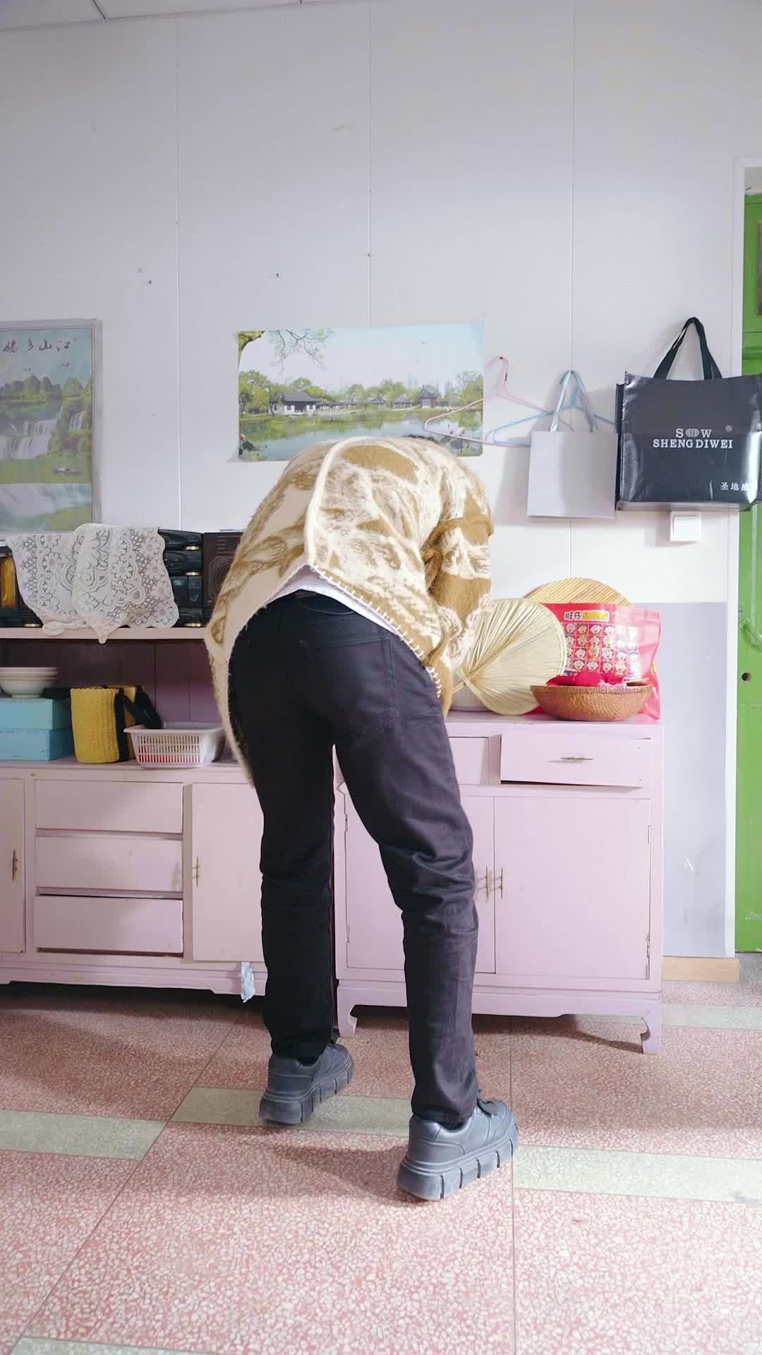 Episode 5 of Mom, Sis, I Regret Now!