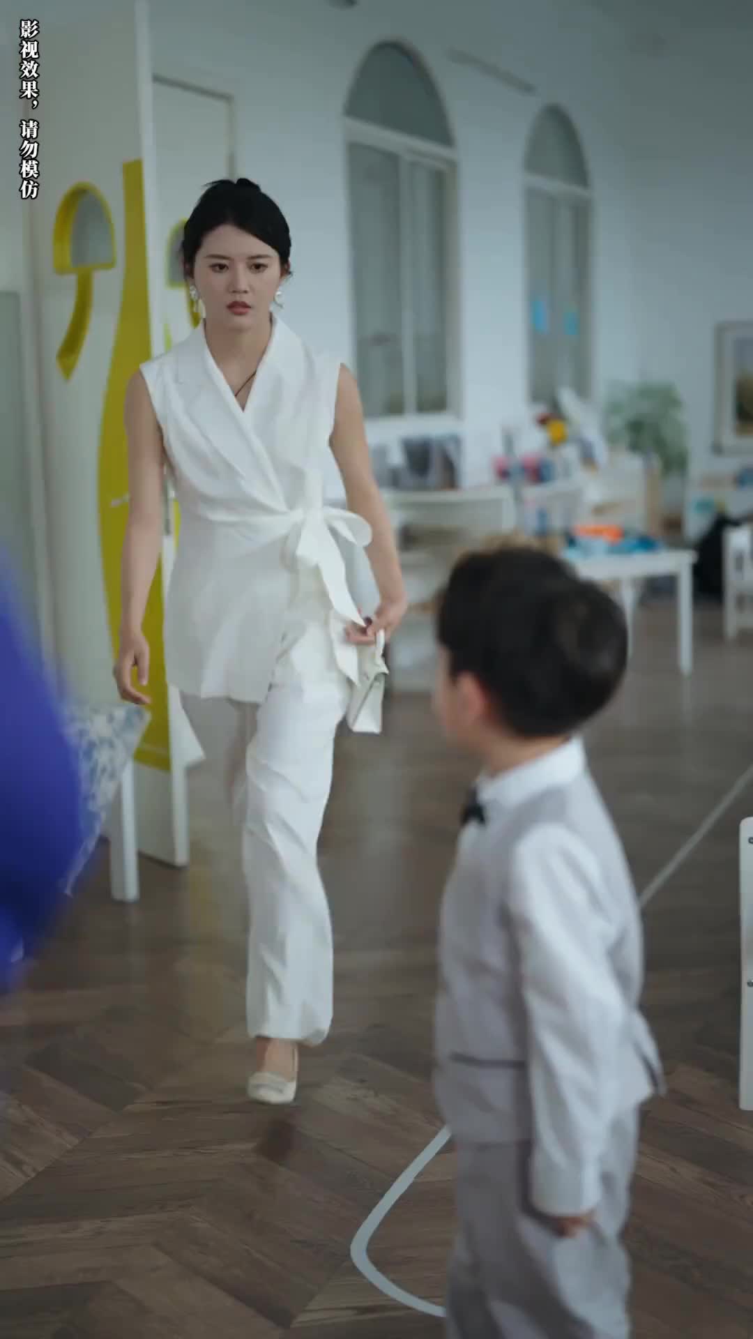 Episode 13 of Mommy, Don't Think About Escaping